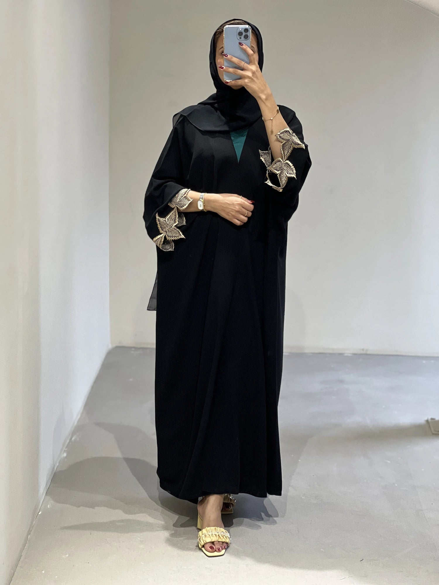 397 Abaya