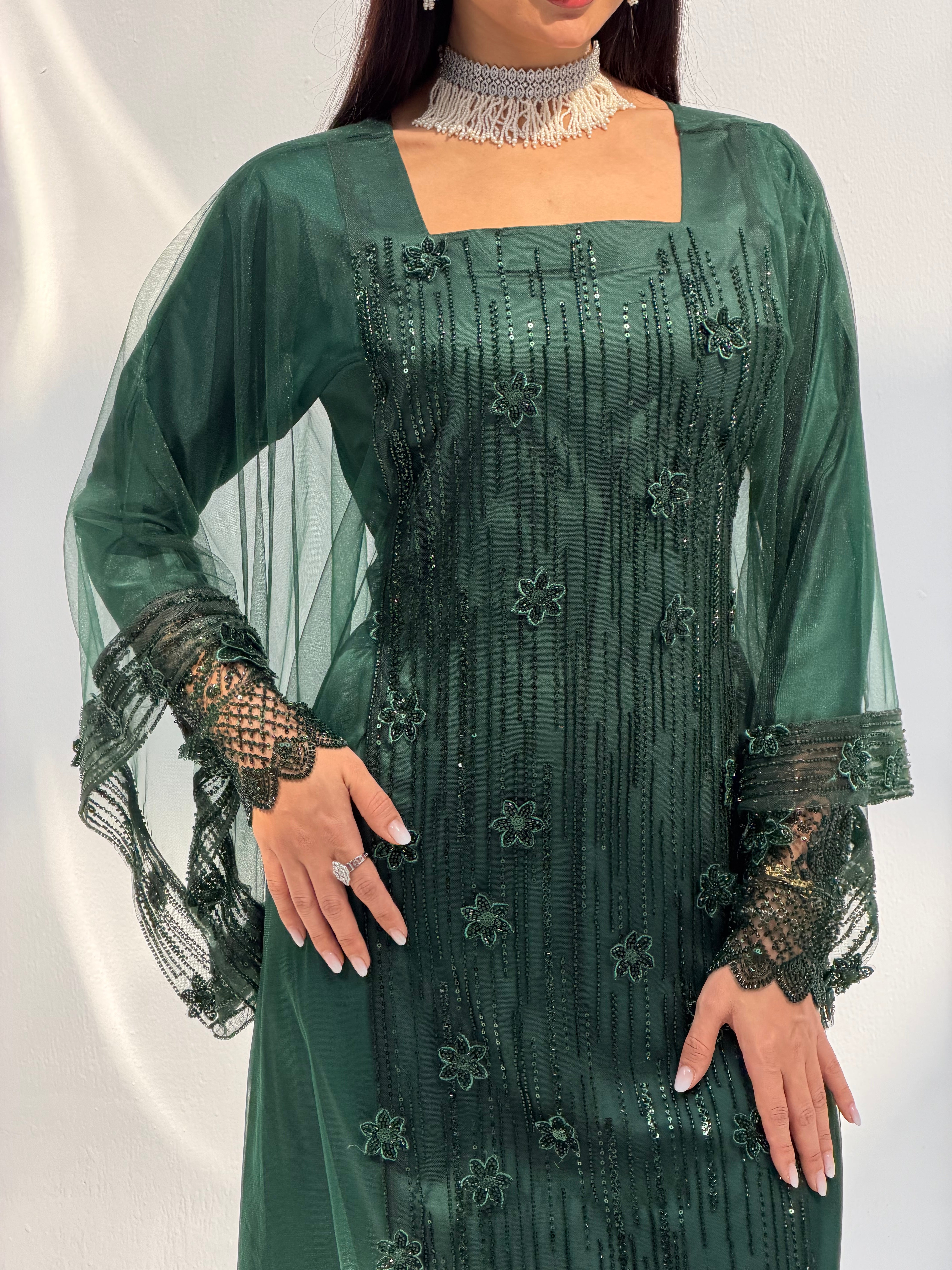 Latifa ( Thob Emarati )