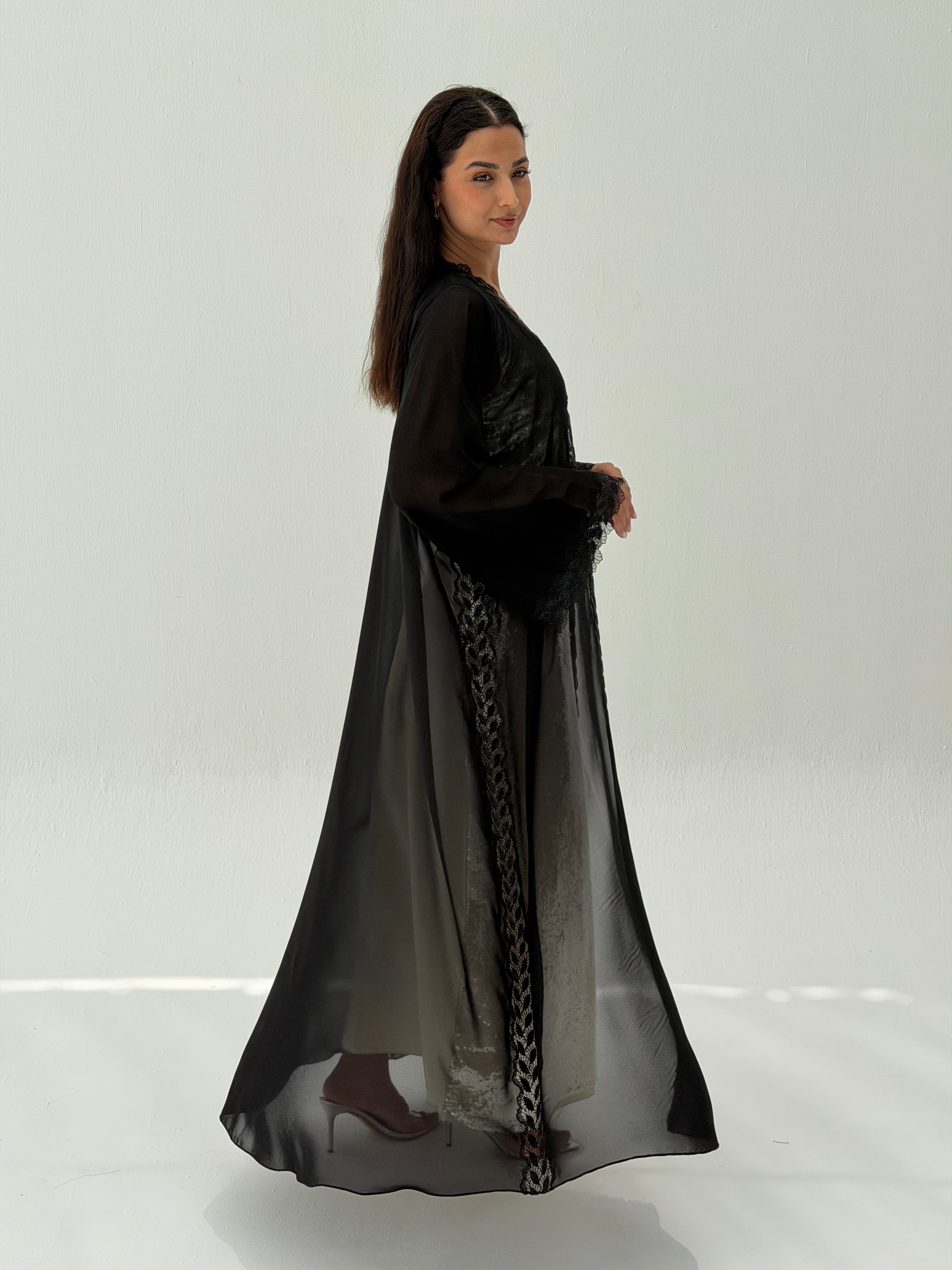 Deem ( Abaya with sheila )