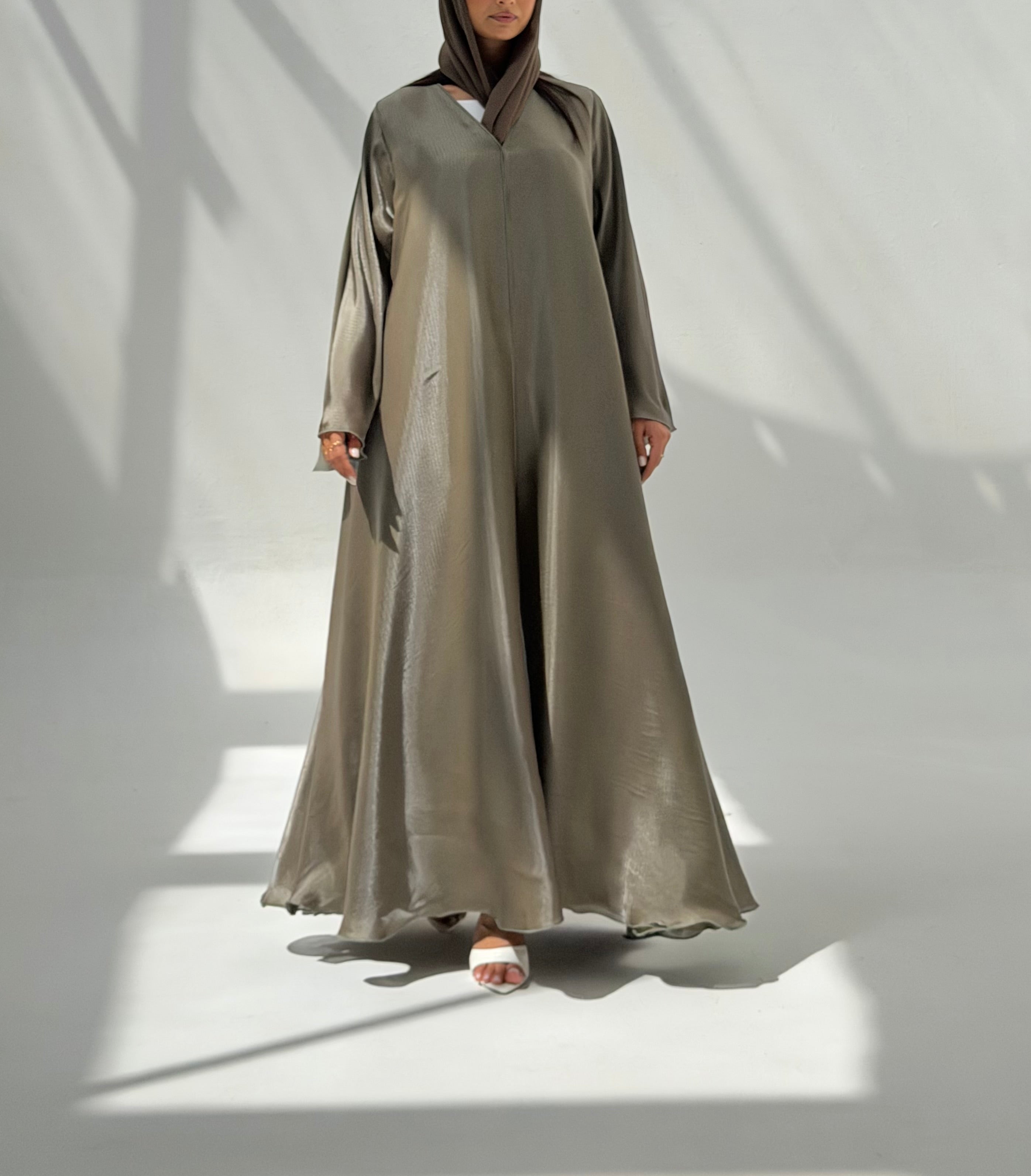 Naseem ( Abaya with Sheila )
