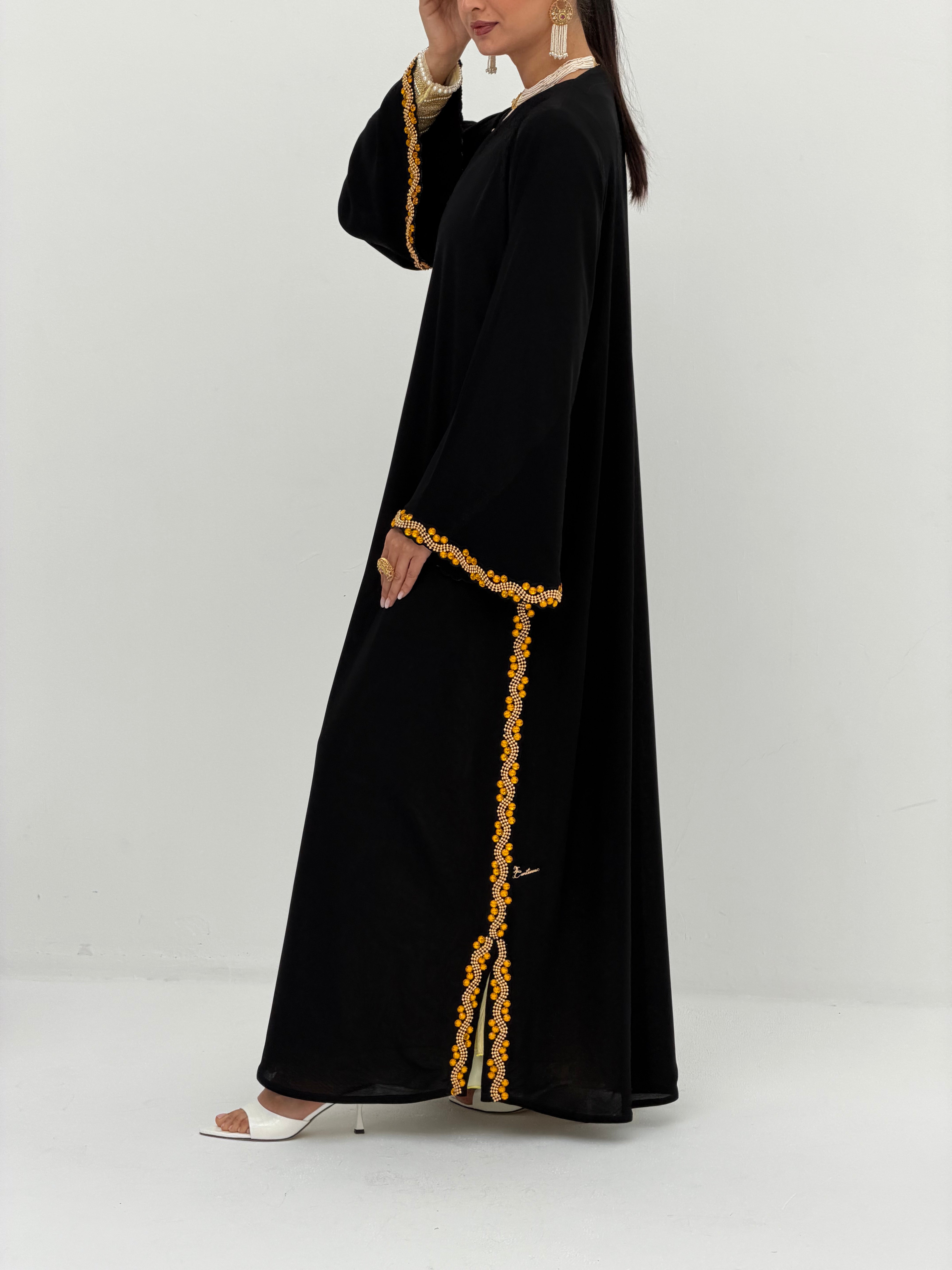 Shila ( Abaya with sheila )