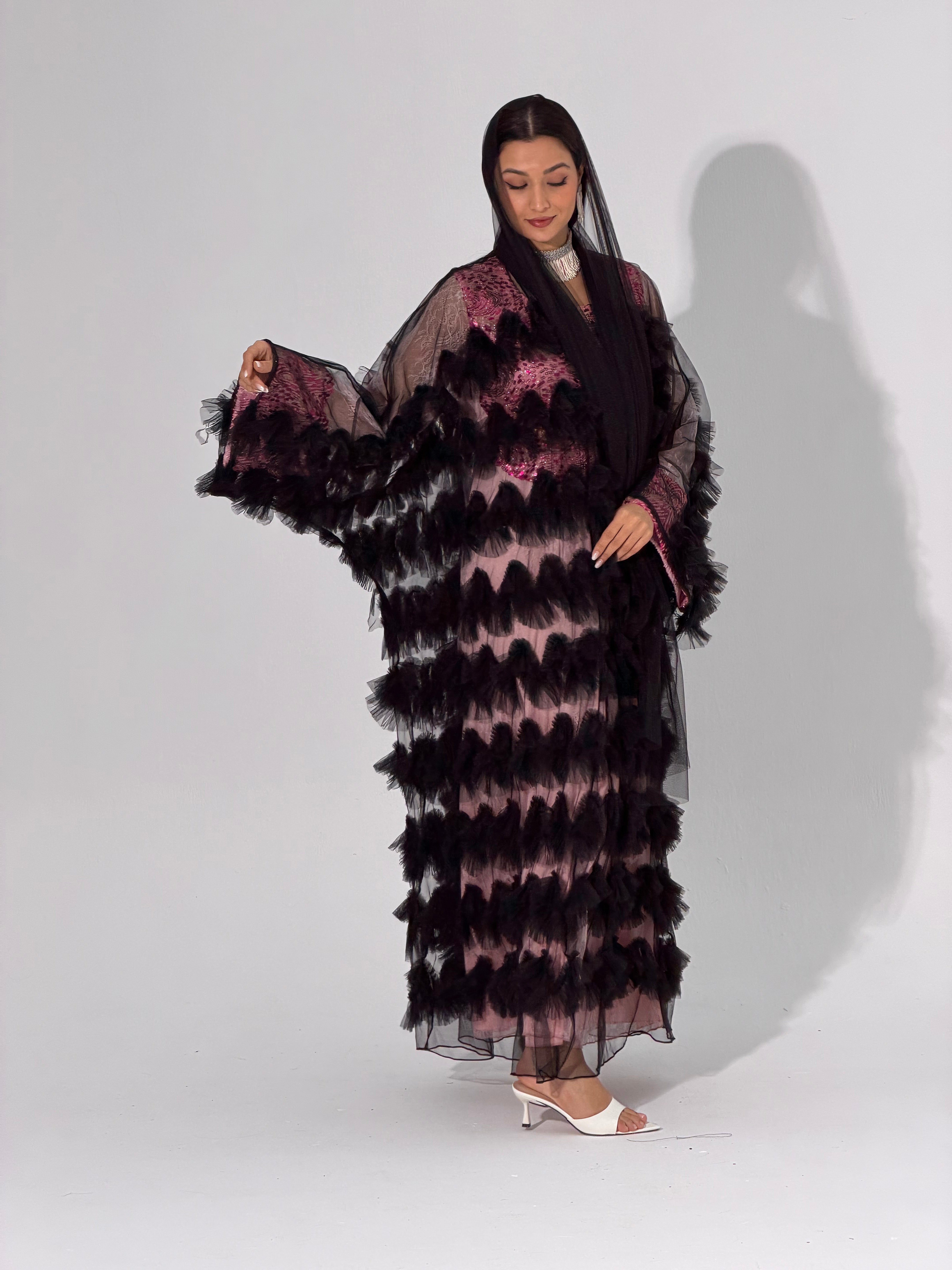 HOD HOD (  Bisht With Tule Sheila )