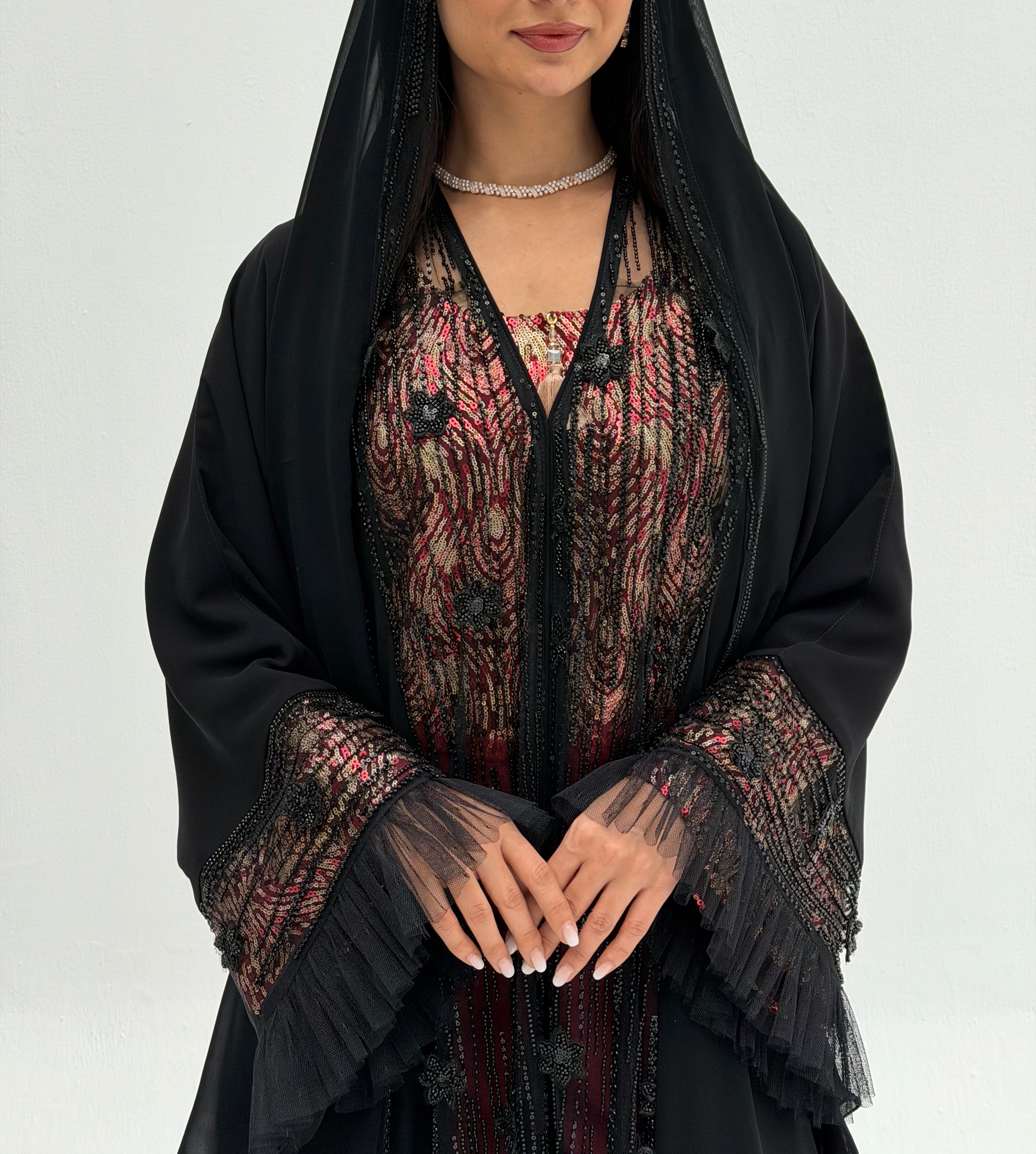 Jenan ( Abaya with sheila )
