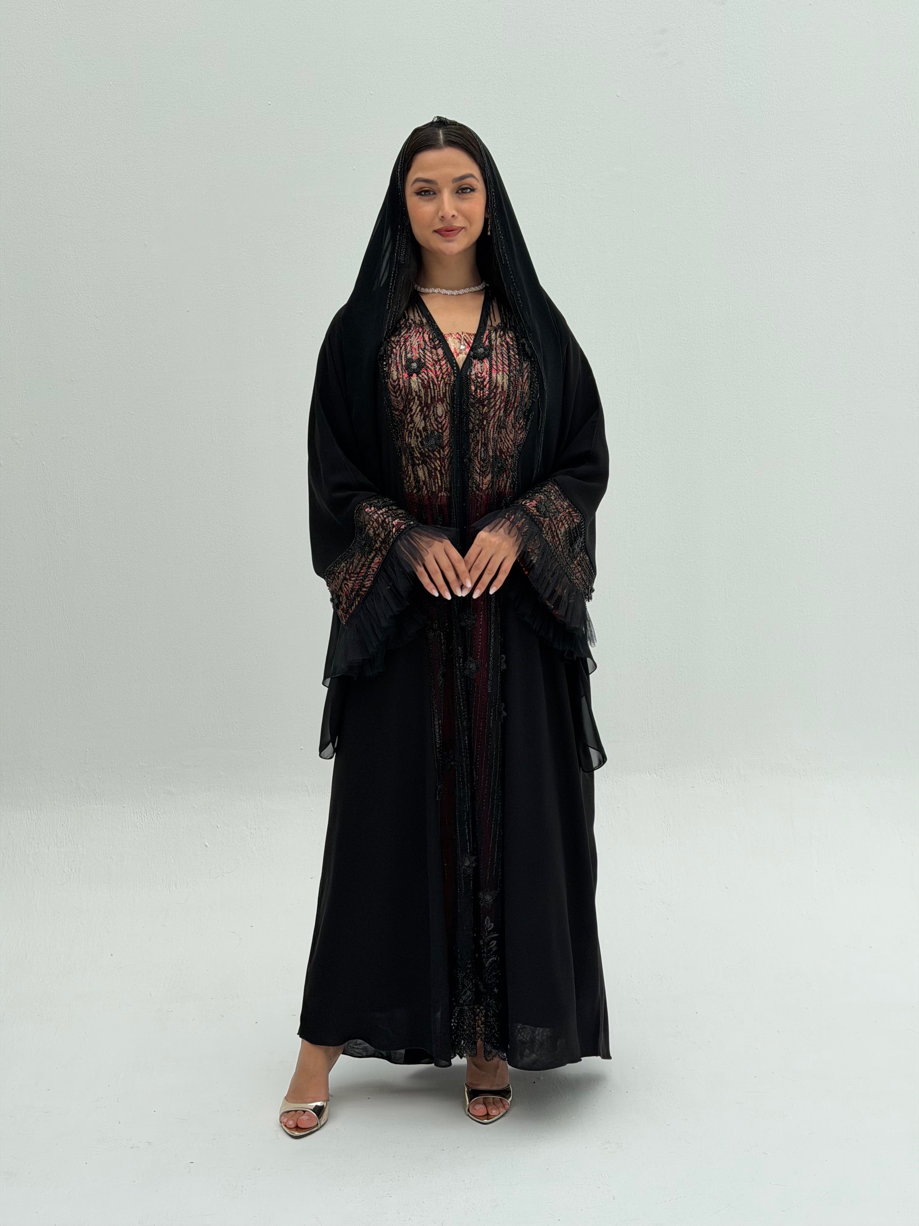 Jenan ( Abaya with sheila )