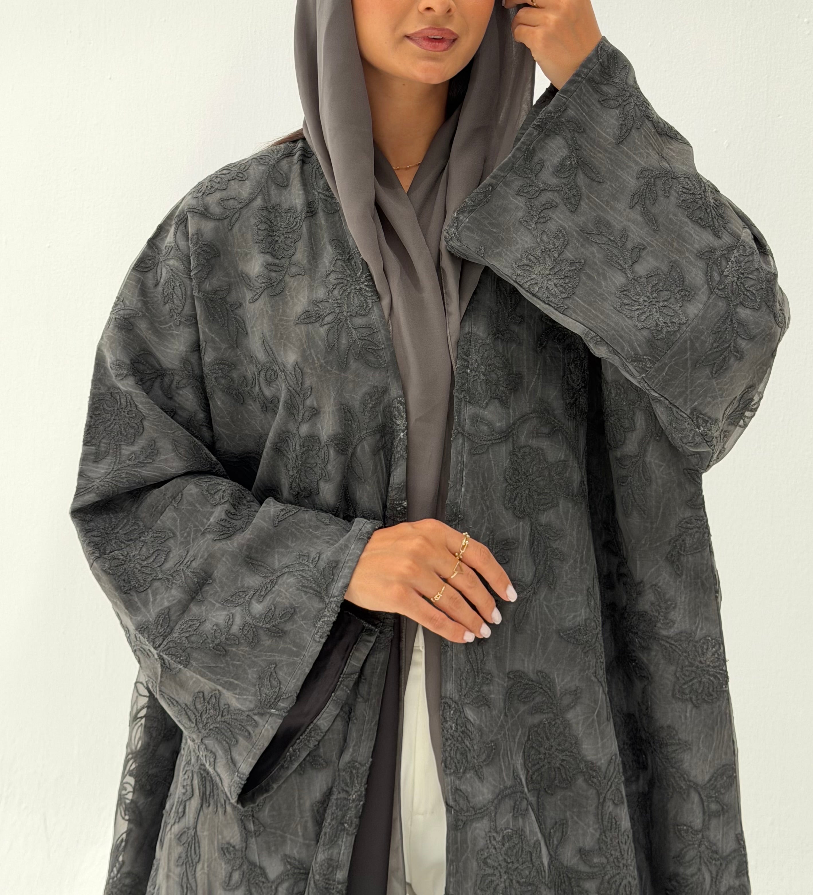 Refal ( bisht Abaya with Sheila )