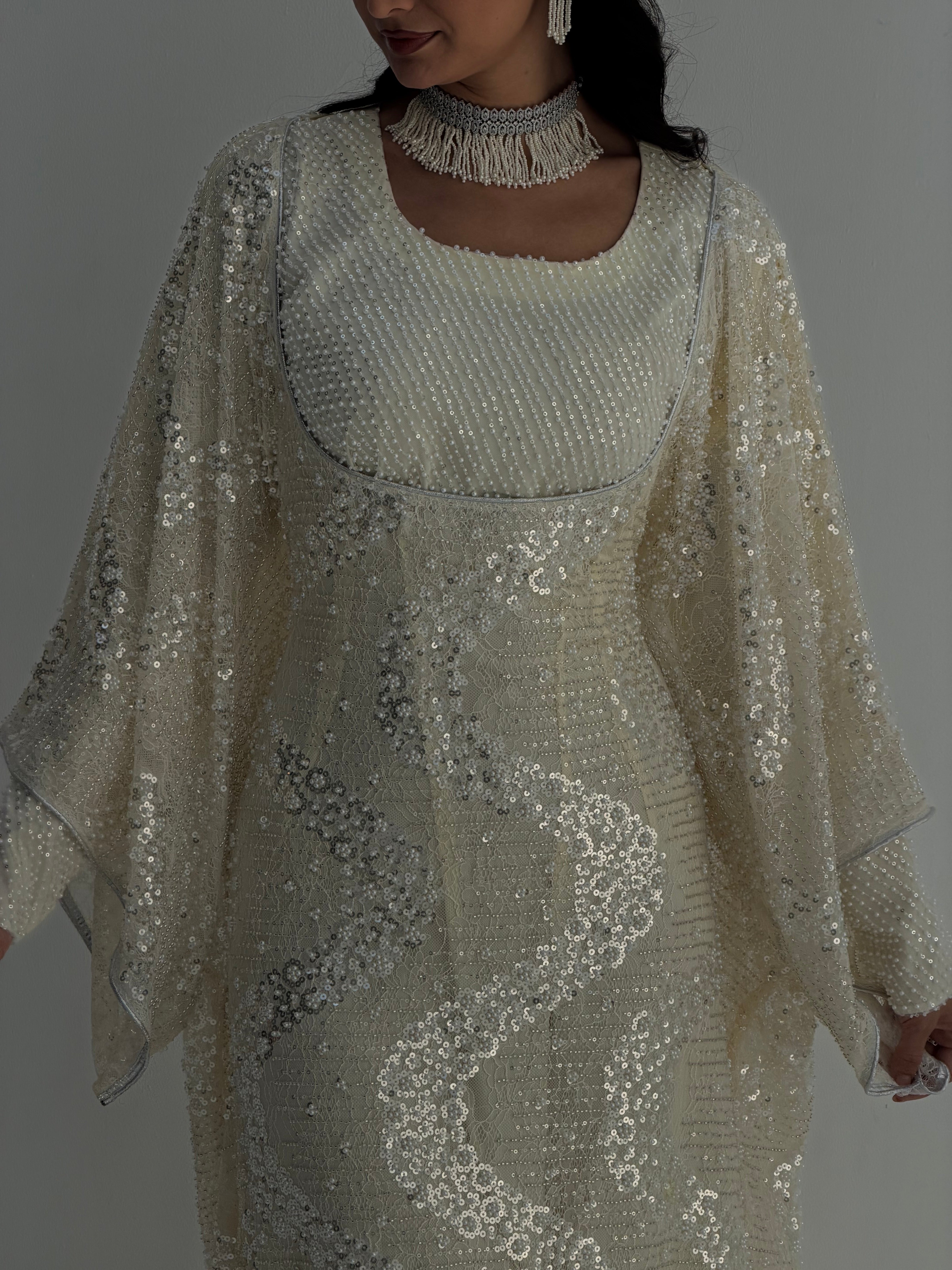 Layaly  Emarati Thob / ثوب اماراتي