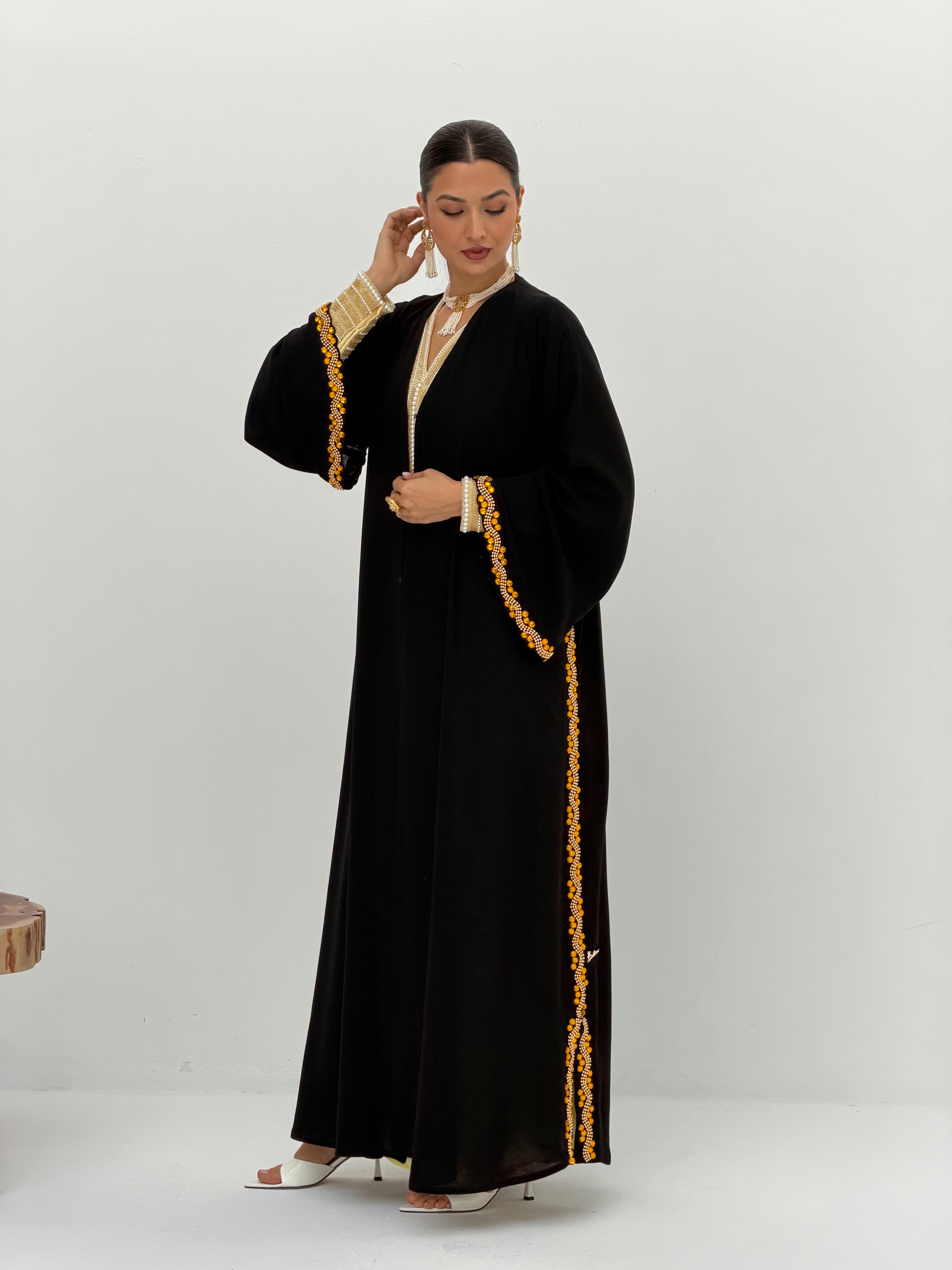 Shila ( Abaya with sheila )