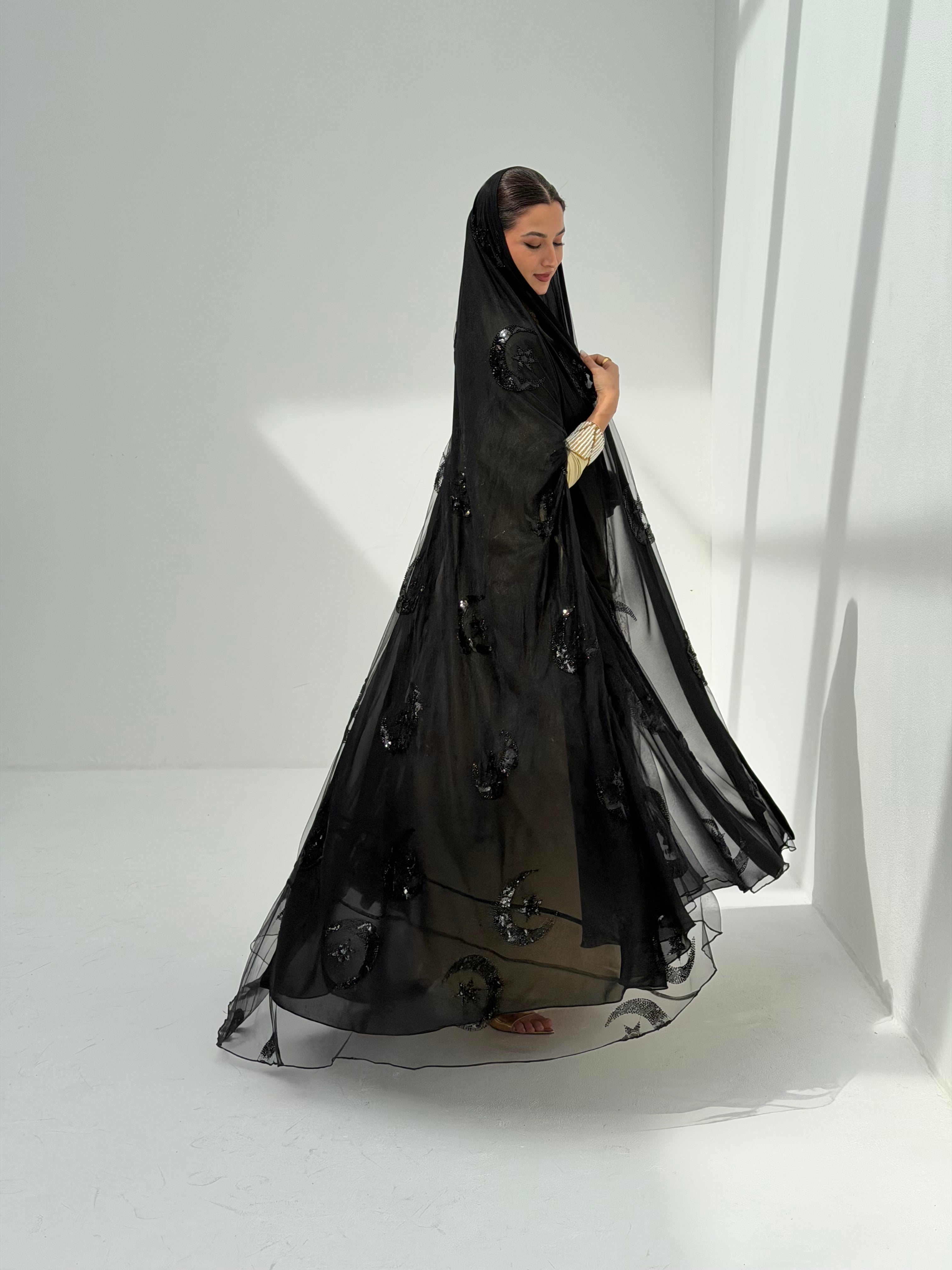 QAMAR ABAYA