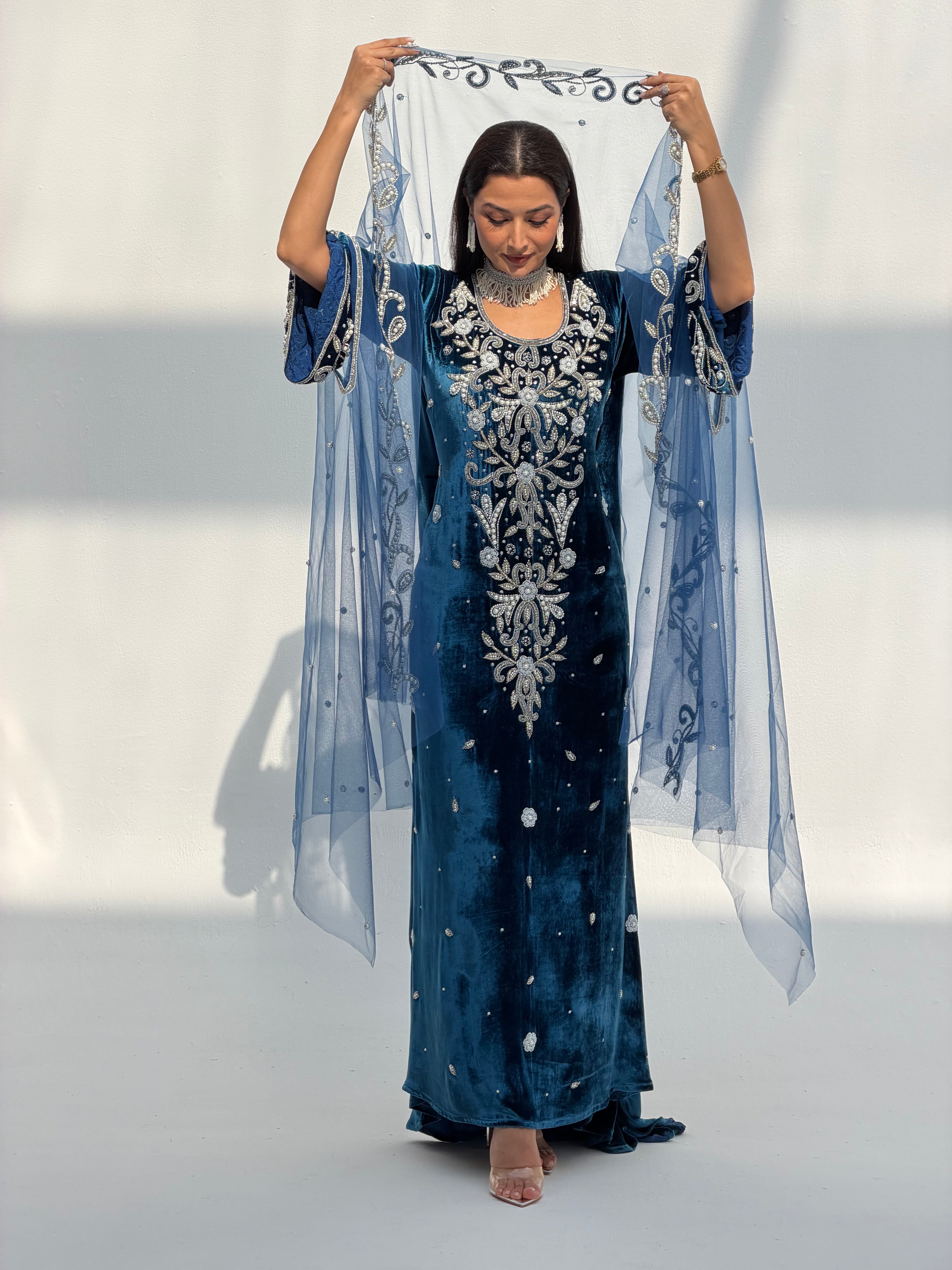 Mozan ( Velvet Dress With Tule Sheila )