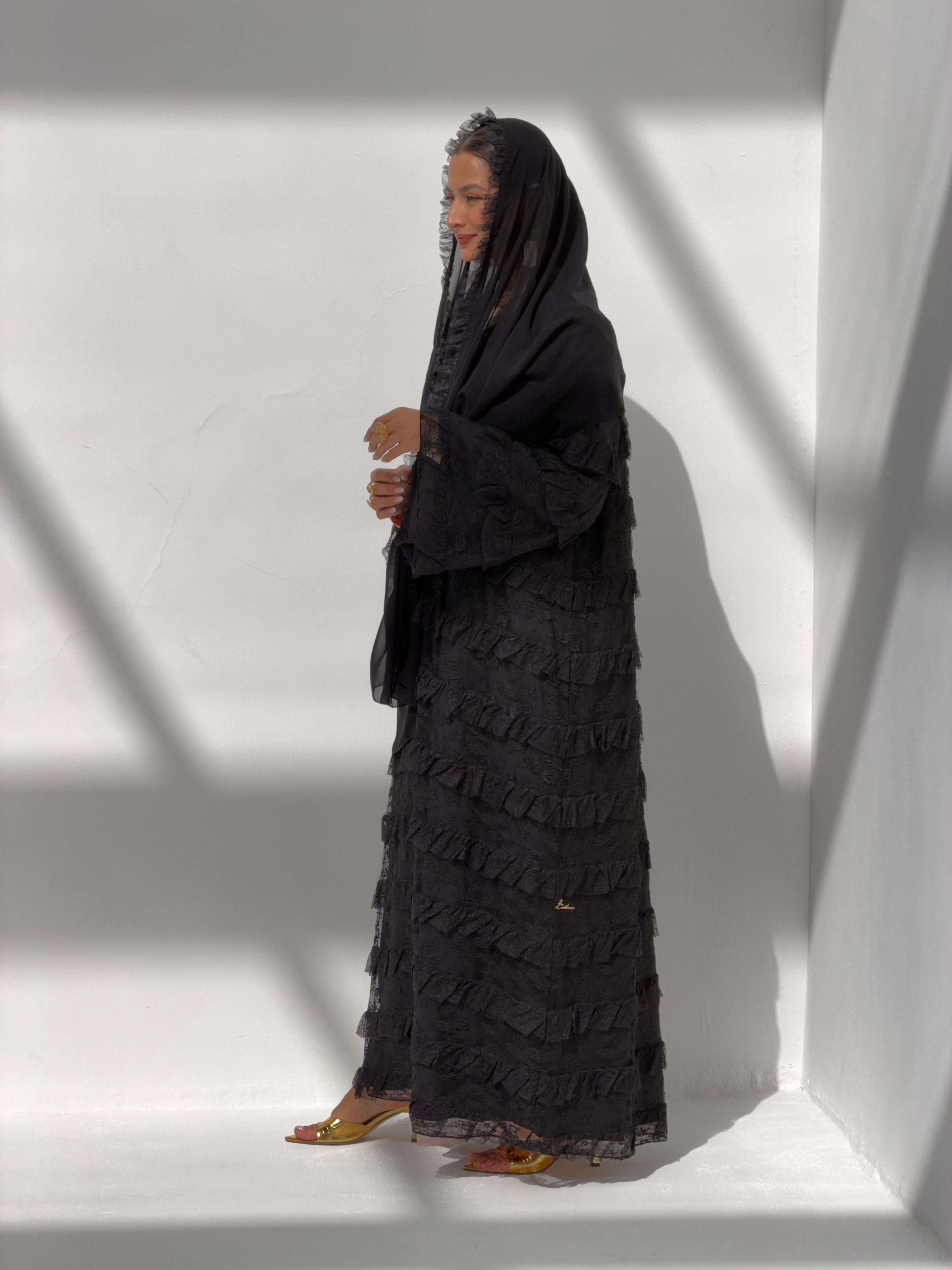 Tawoos ( Abaya with Sheila )