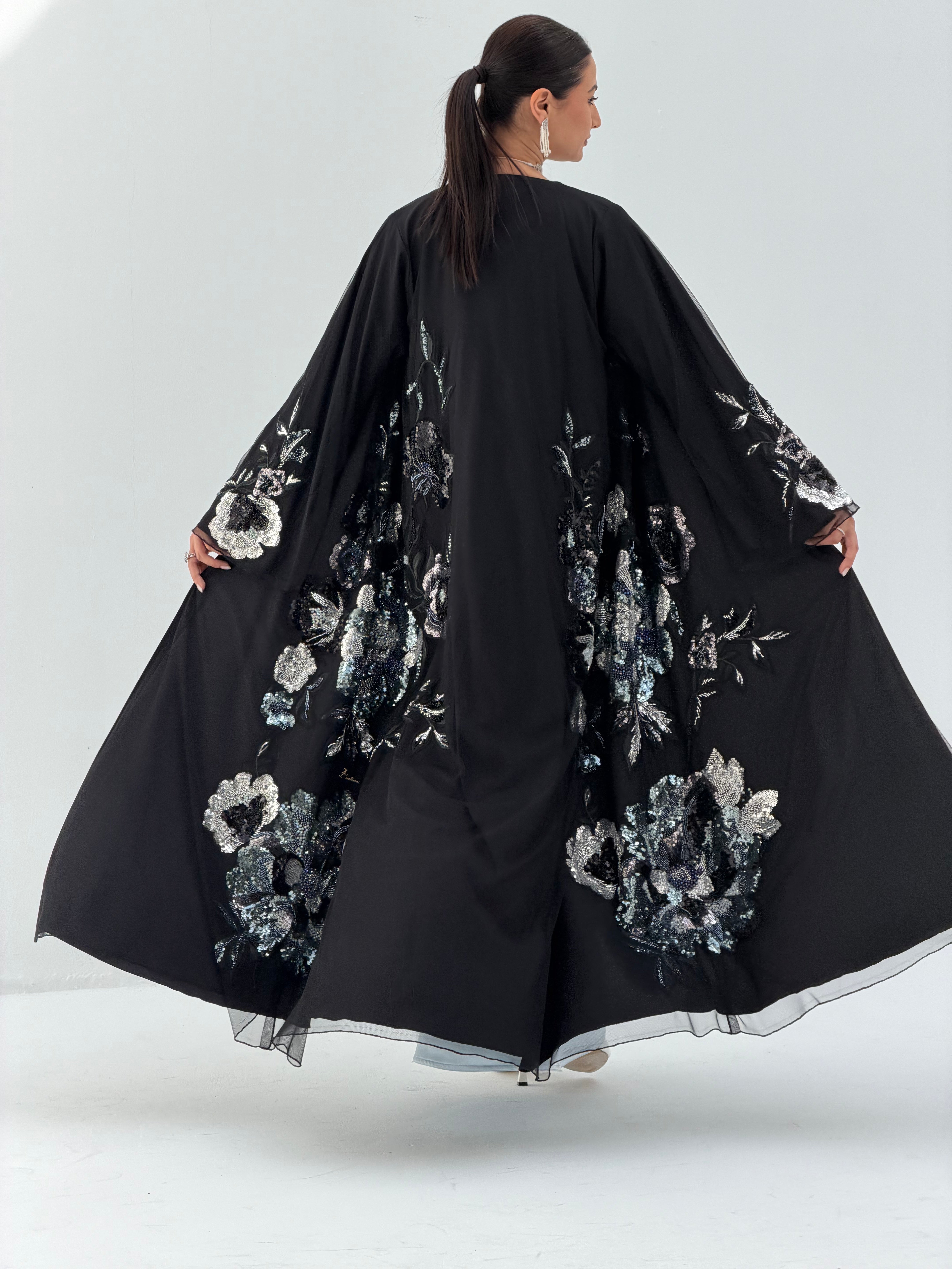 Maisoon ( Abaya with sheila )