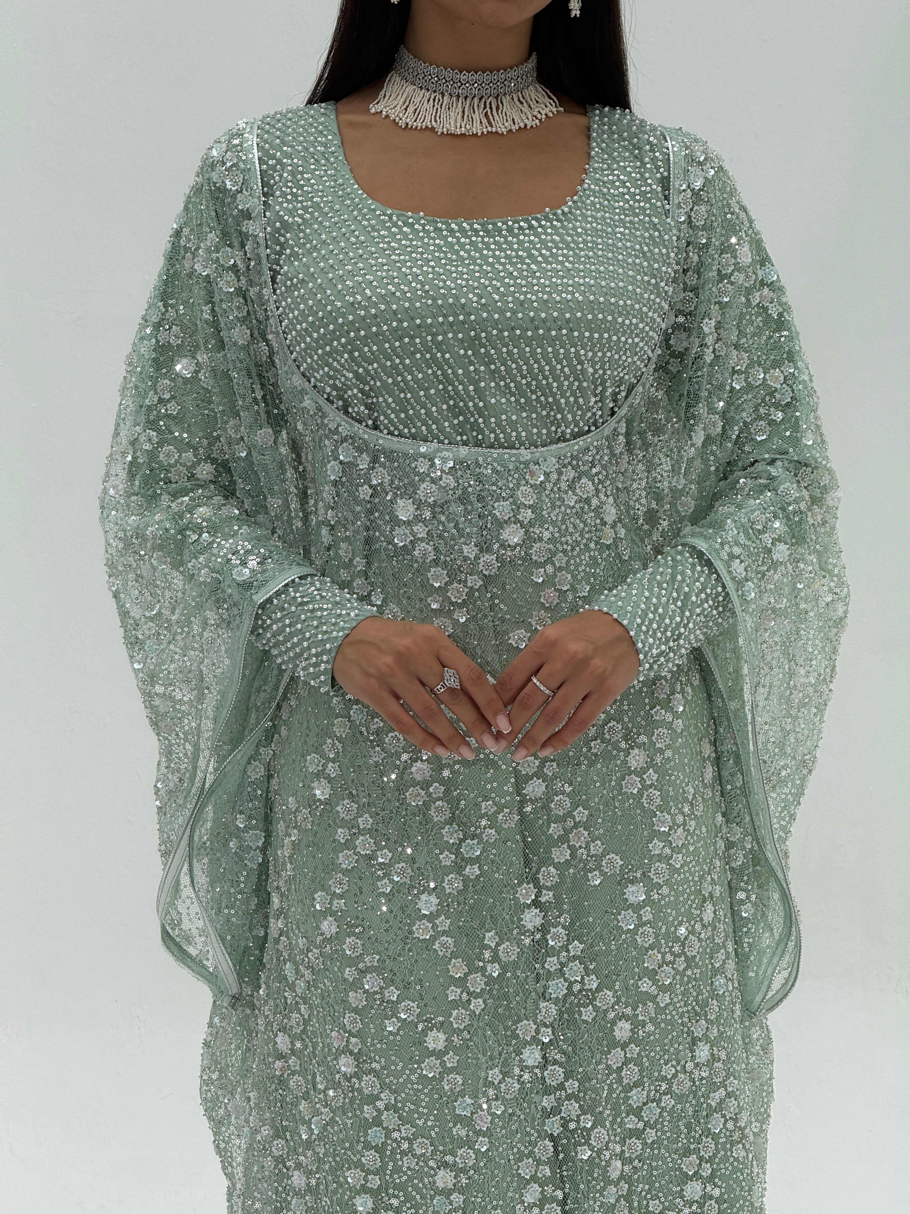 Layaly  Emarati Thob /ثوب اماراتي