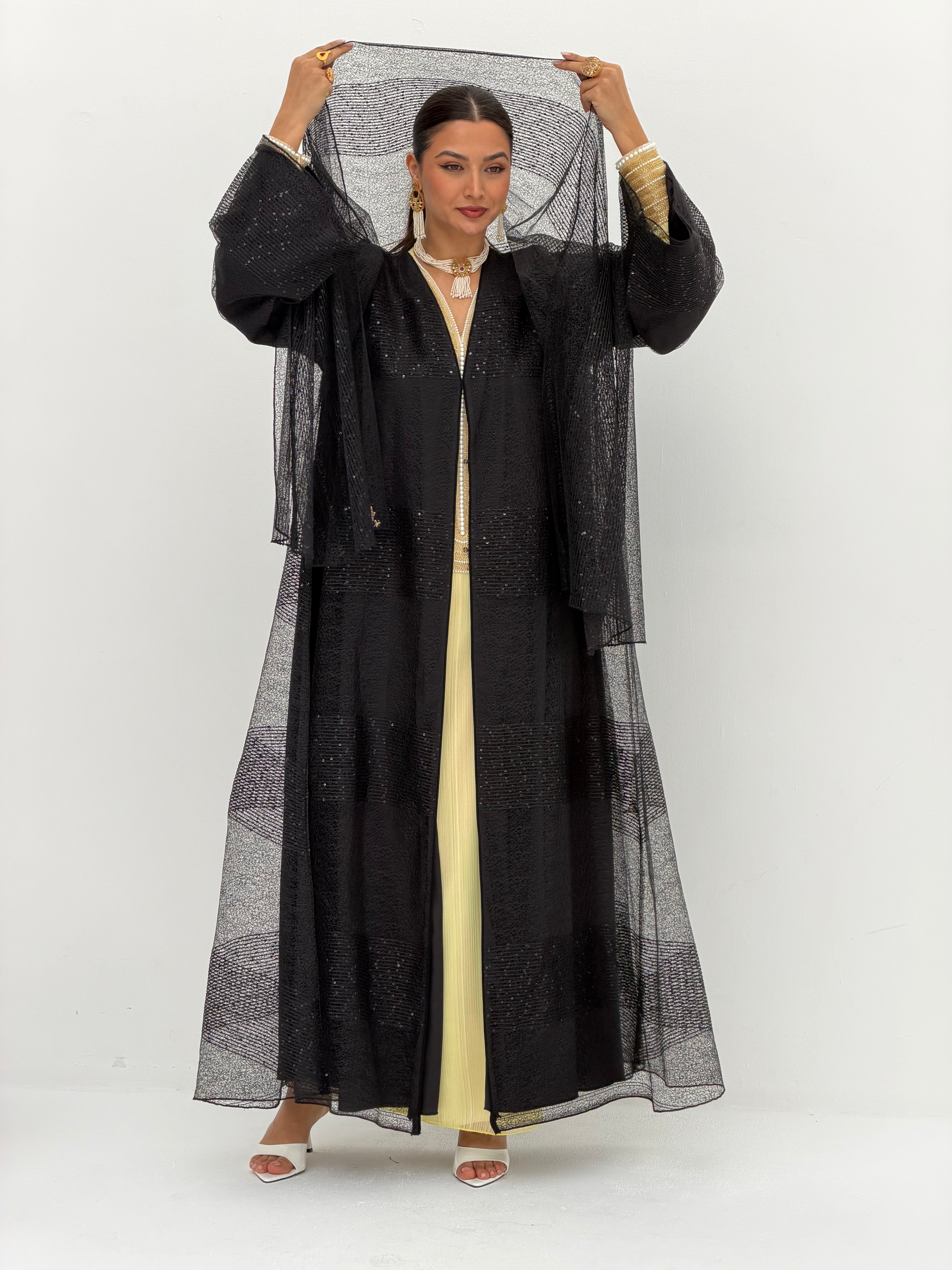 Al Khazami ( Abaya with Sheila )