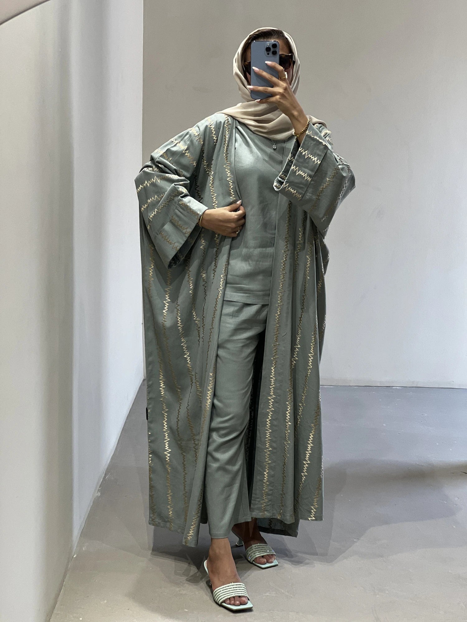 855 Abaya Full Set
