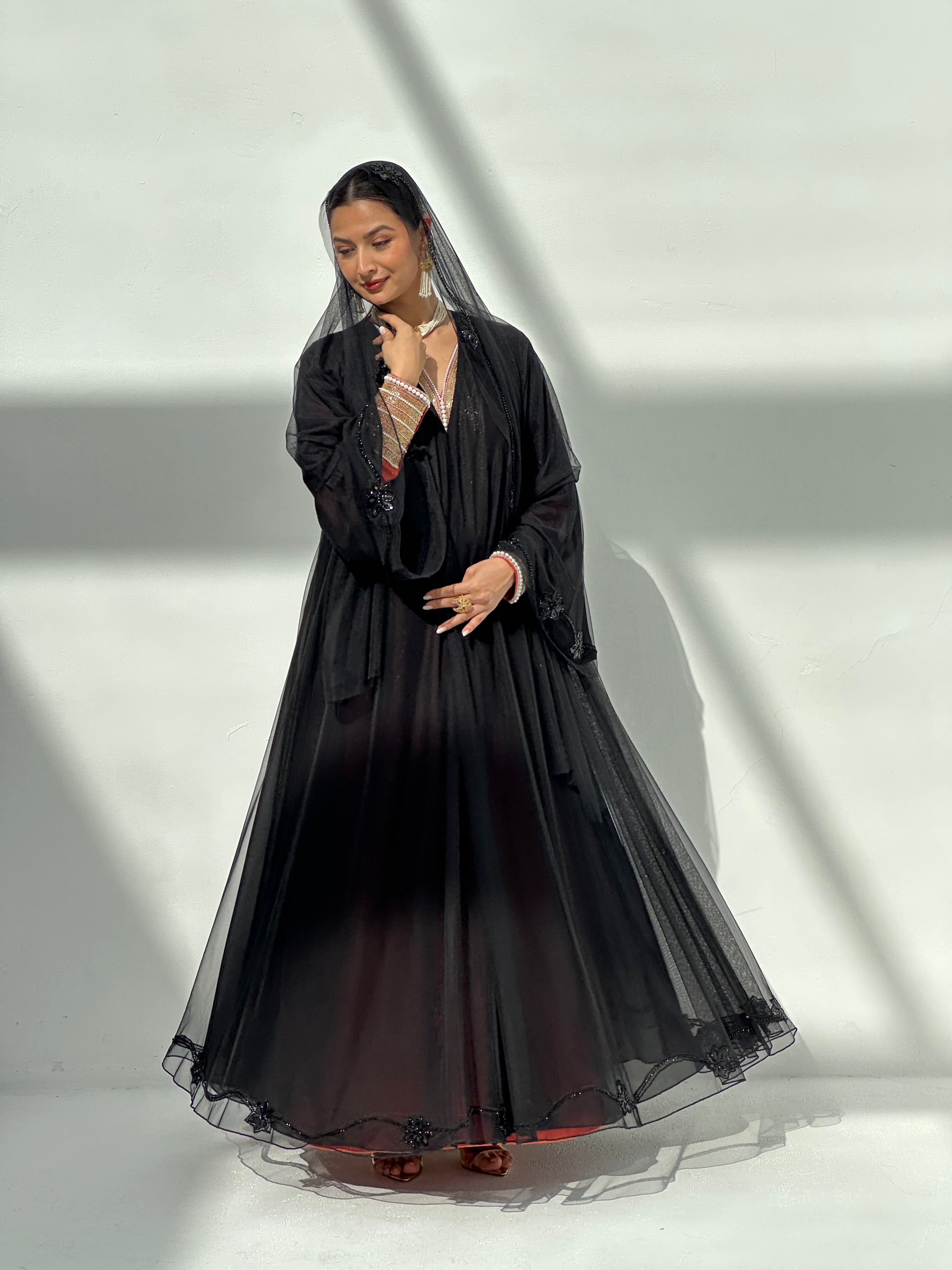 MARYAM ( Abaya with sheila )