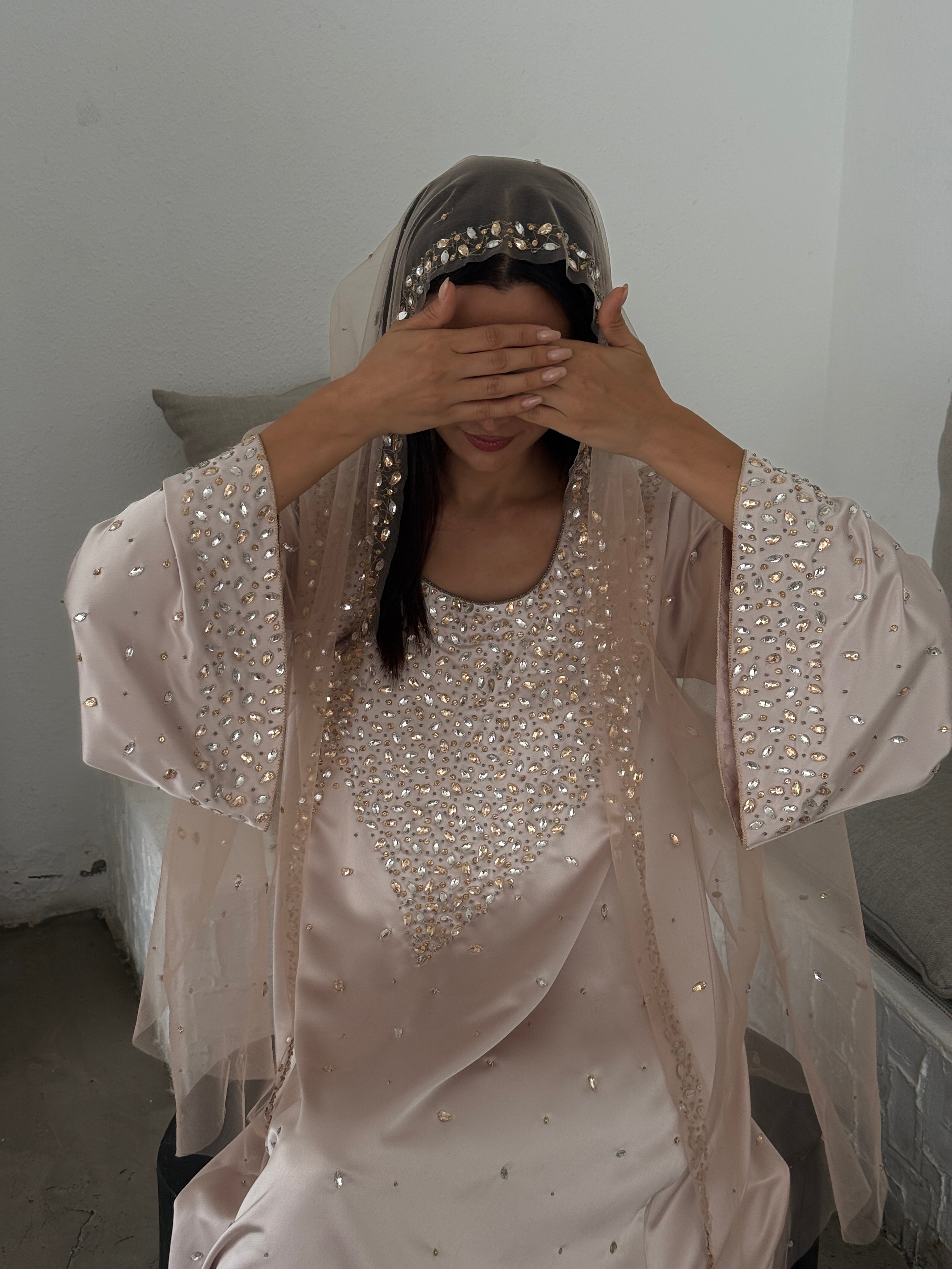 401 - Contessa Collection