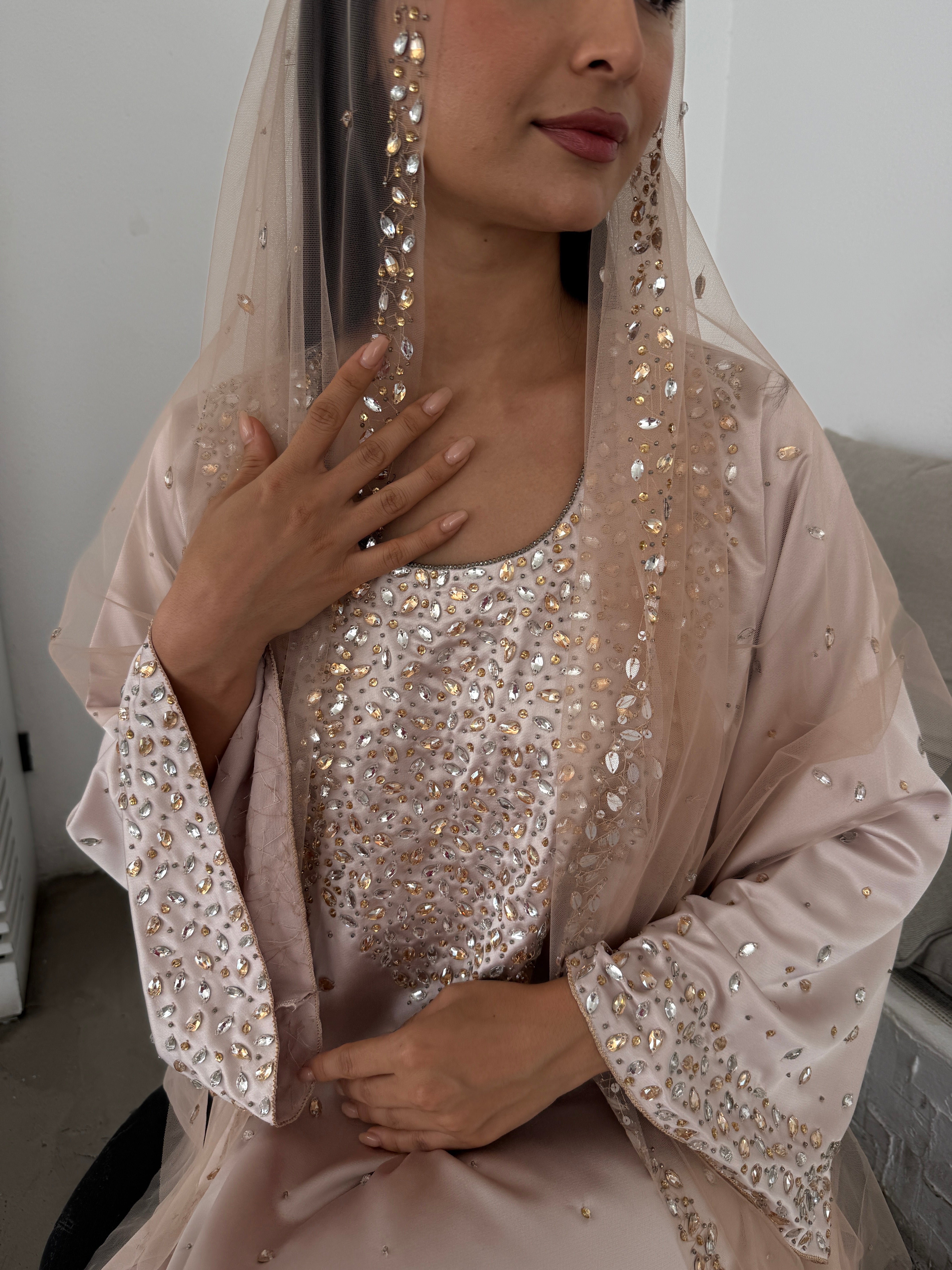 401 - Contessa Collection