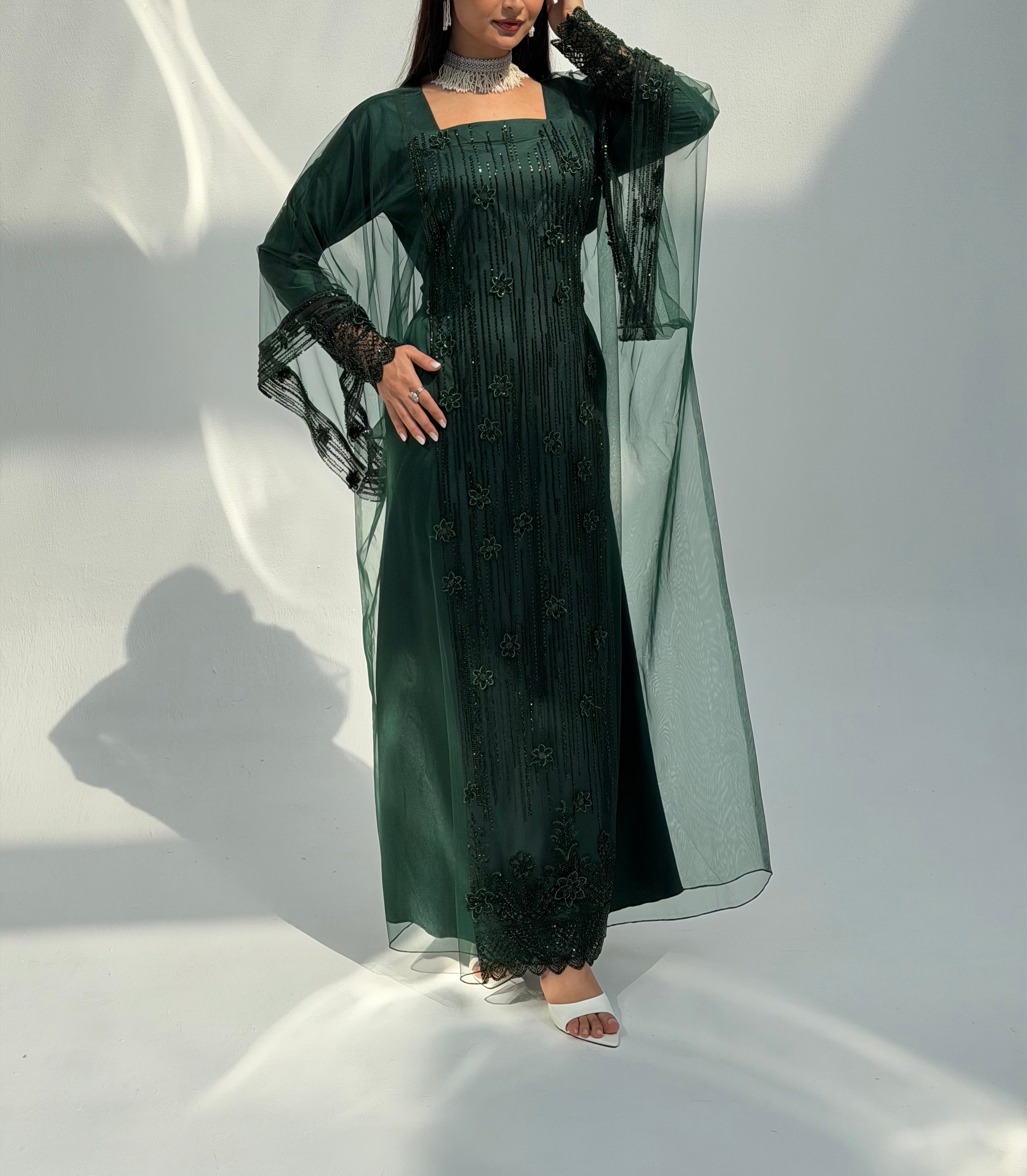 Latifa ( Thob Emarati )