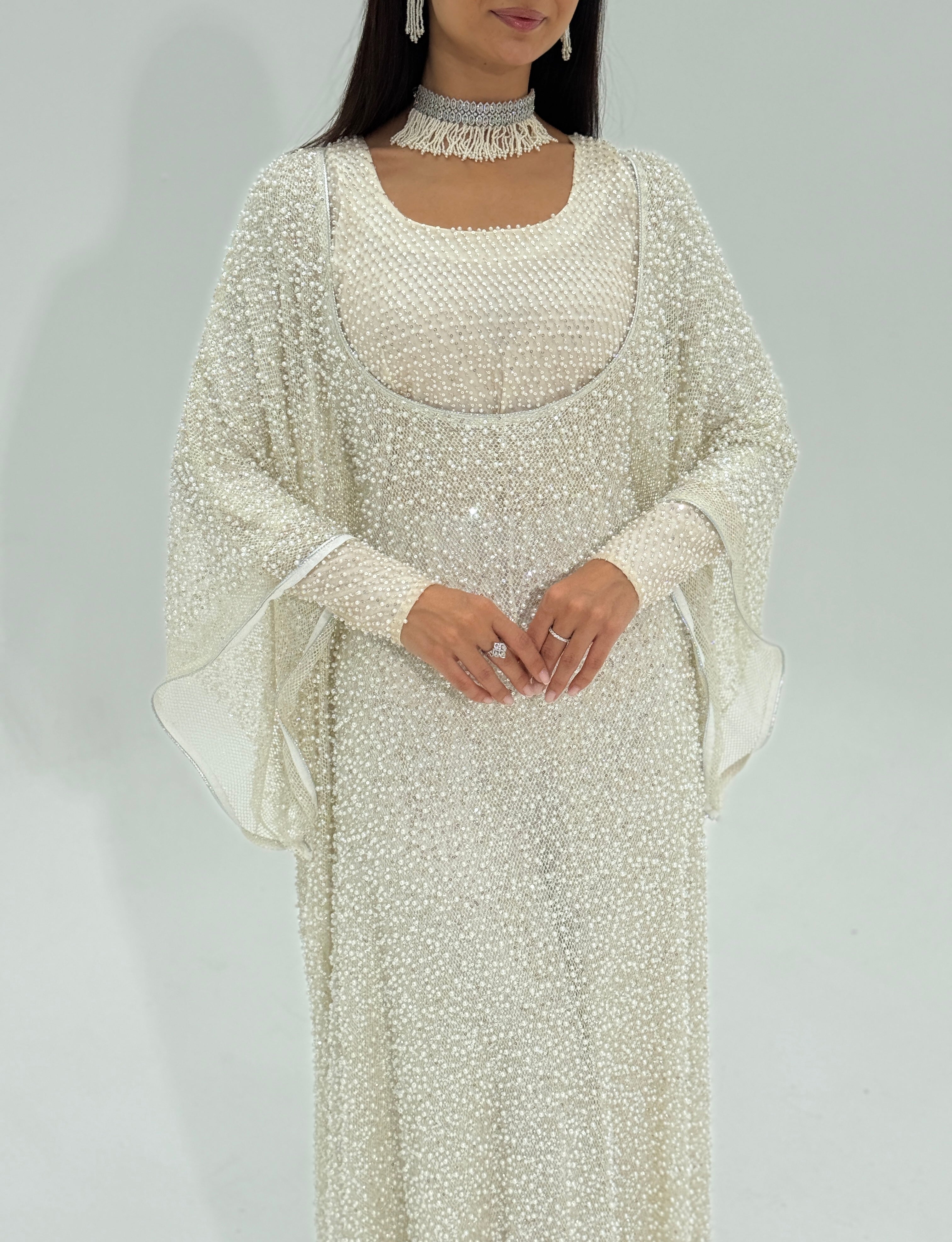 Sukoon  ( Emarati Thob) ثوب الاماراتي