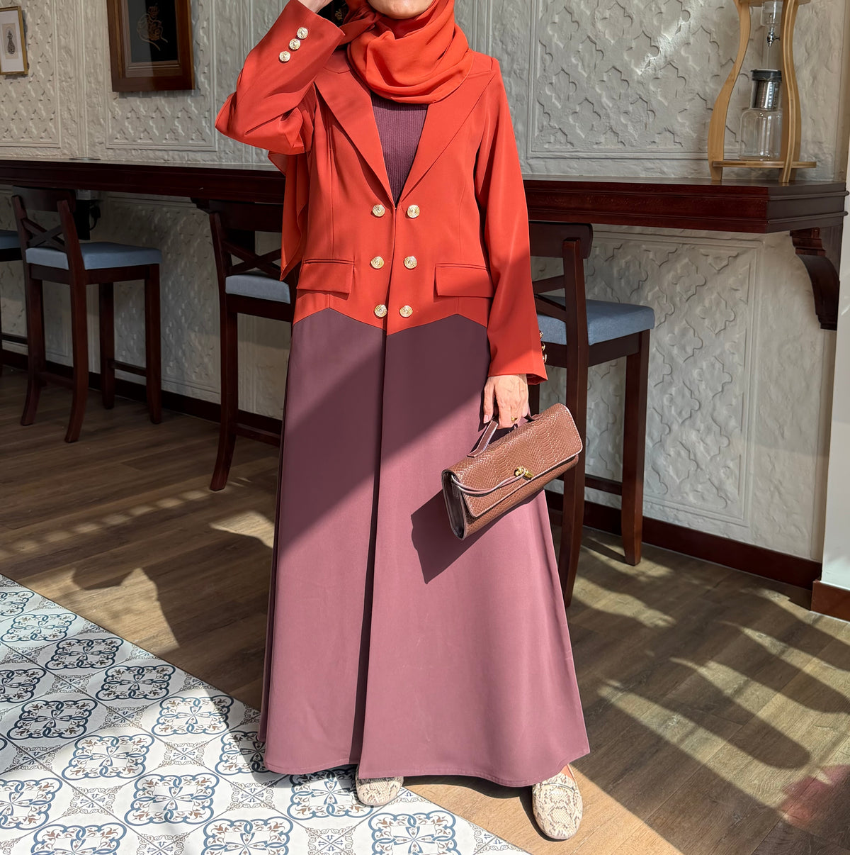 Monroe ( Abaya with Sheila )