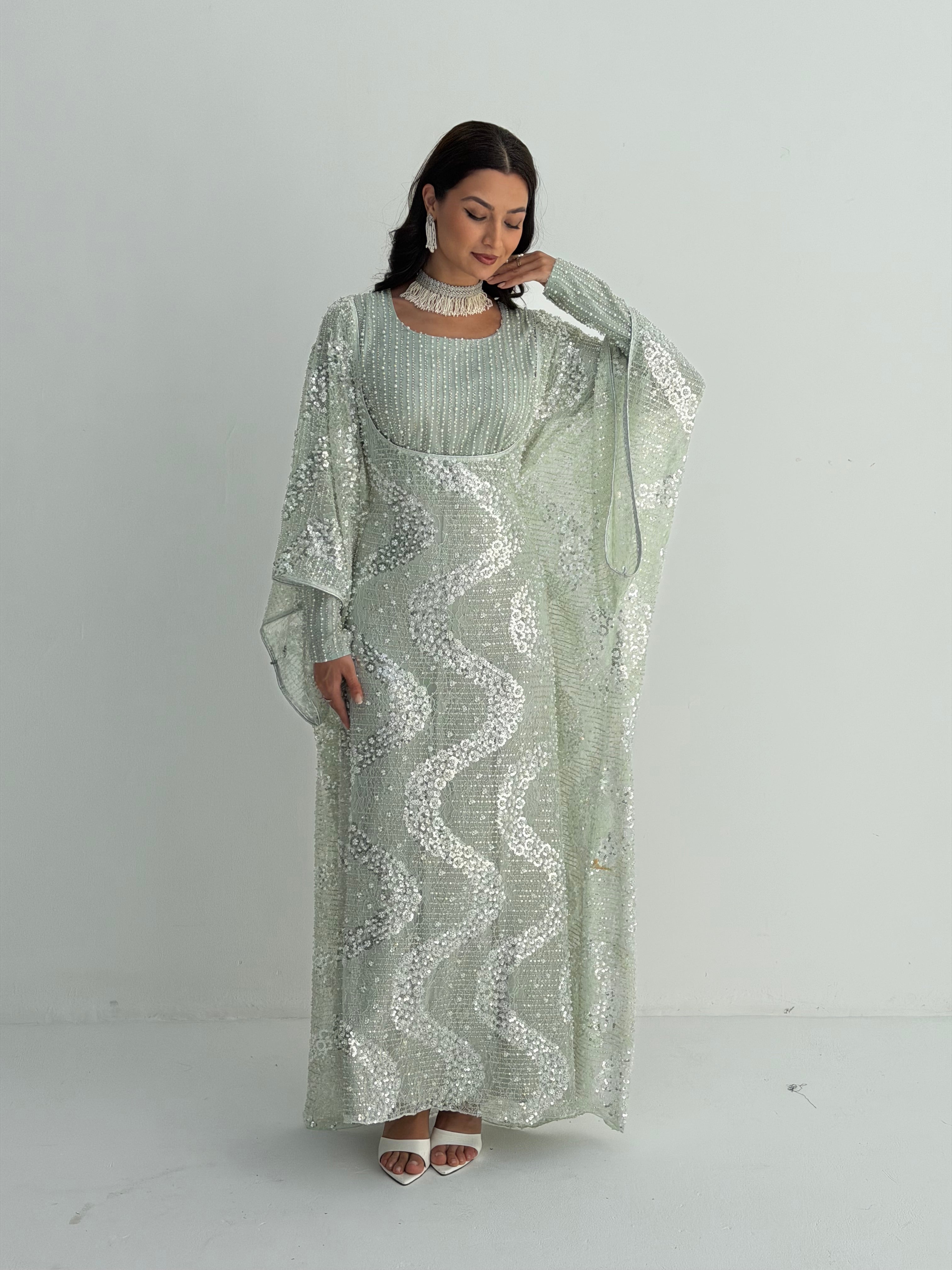 Layaly  Emarati Thob / ثوب اماراتي