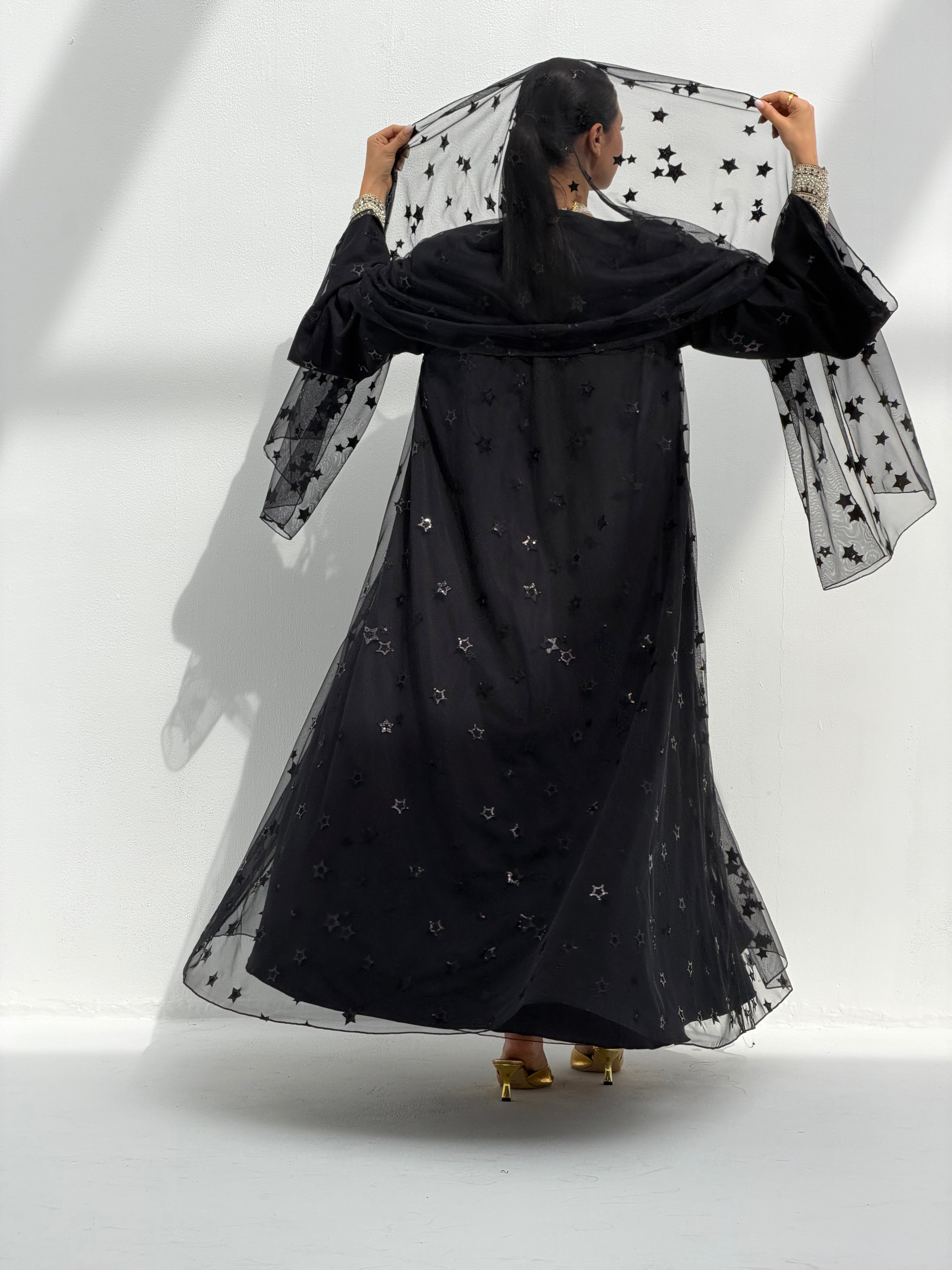 Sukara ( Abaya with sheila )