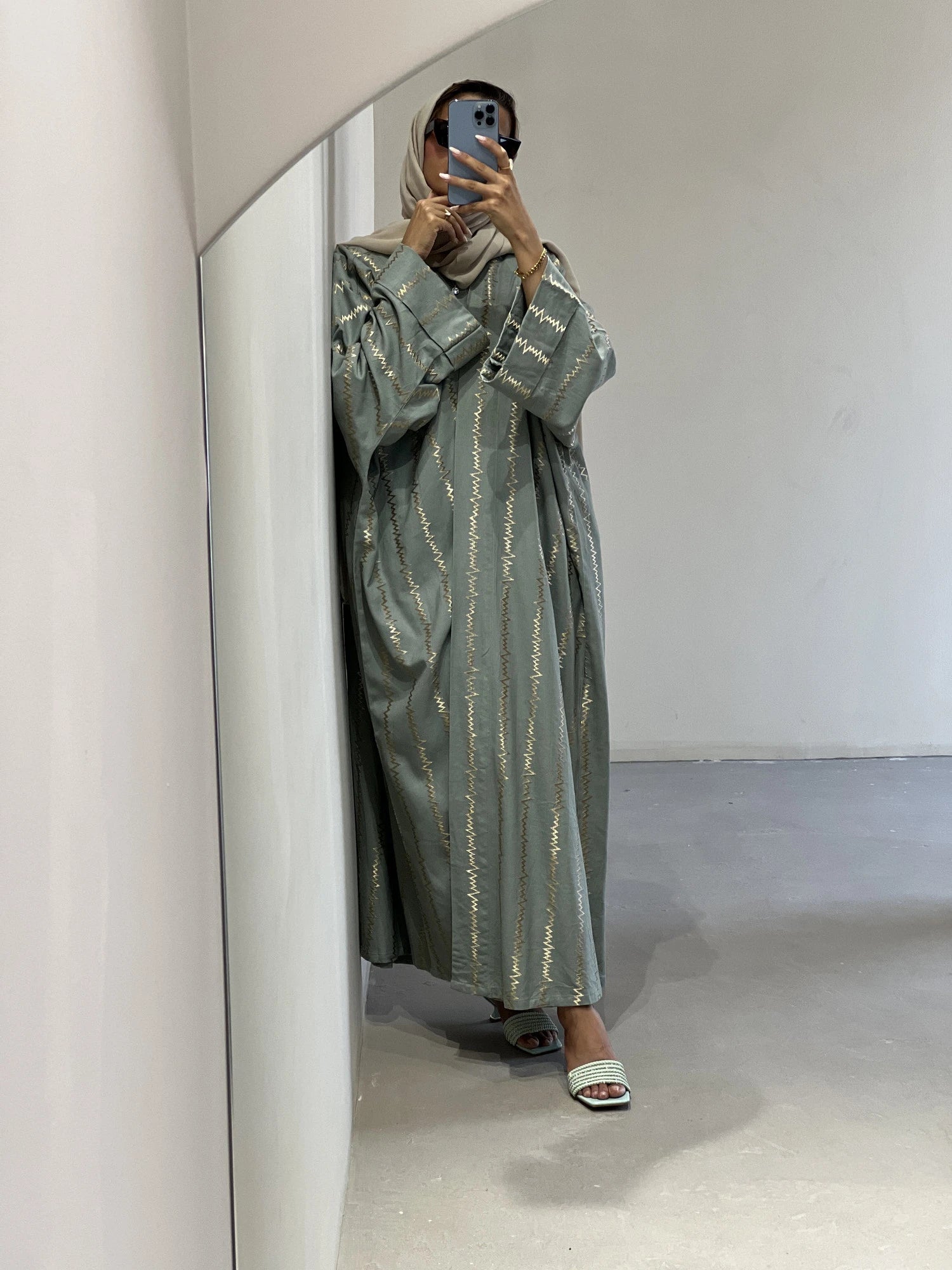 855 Abaya Full Set
