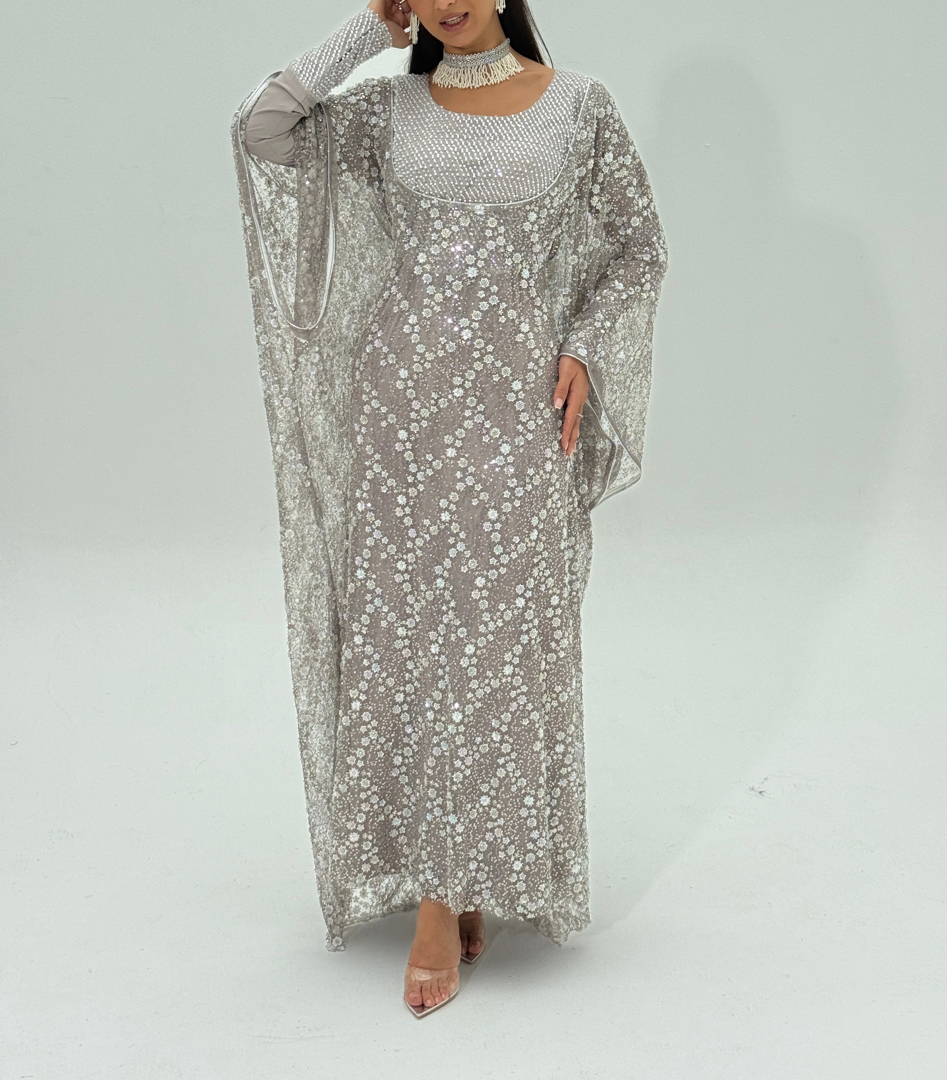 Layaly  Emarati Thob /ثوب اماراتي