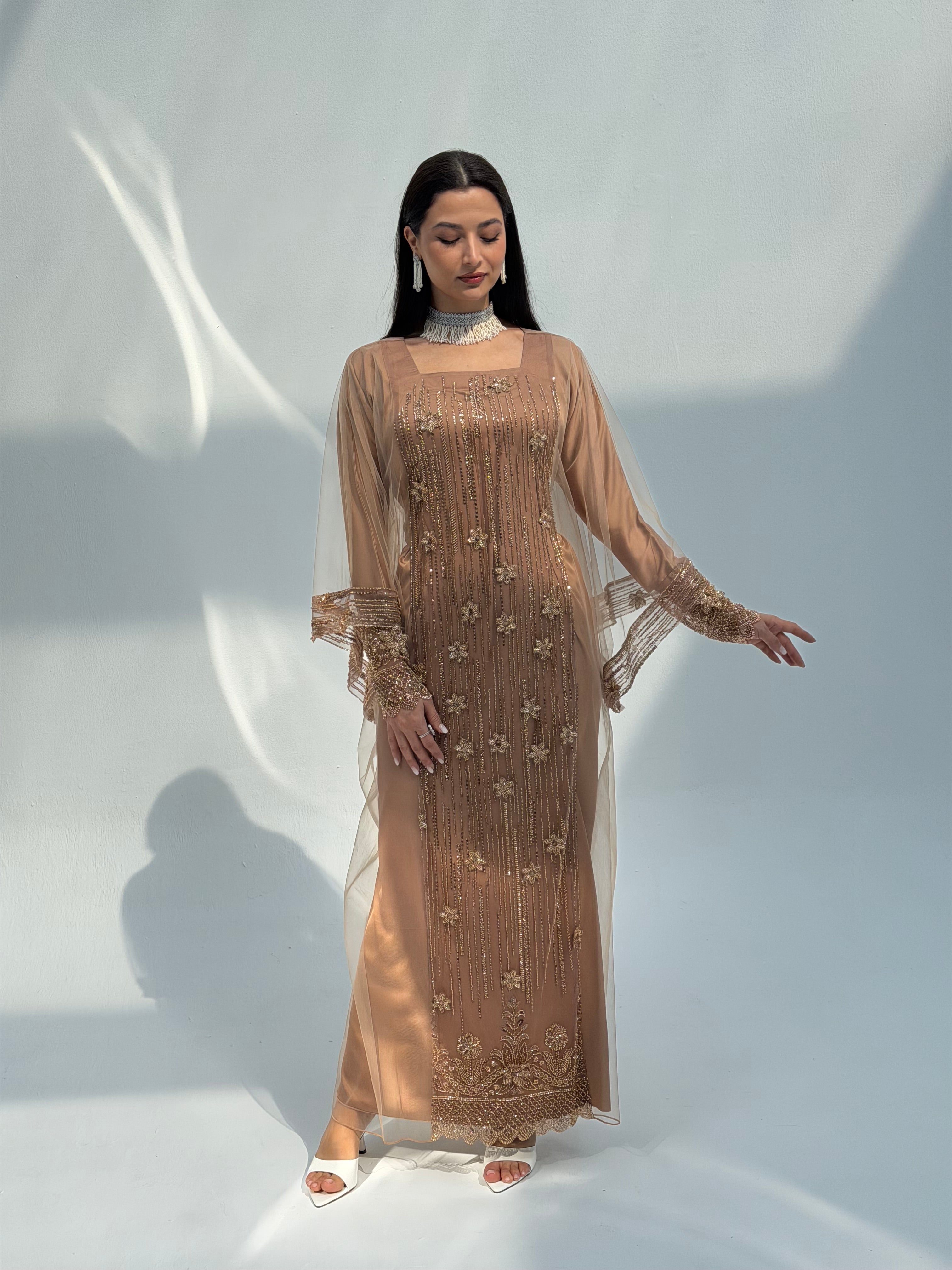 Latifa ( Thob Emarati )