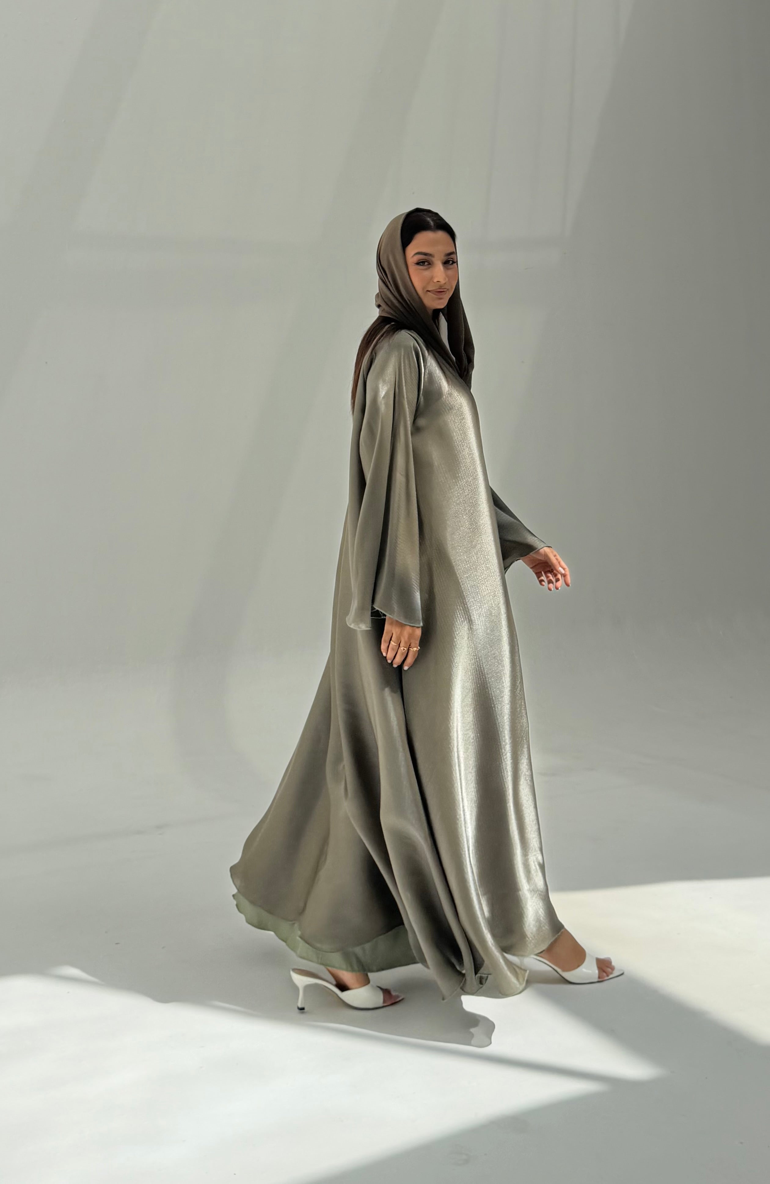 Naseem ( Abaya with Sheila )