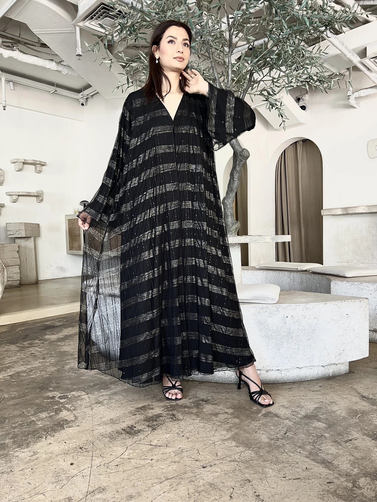 561 - Contessa Collection