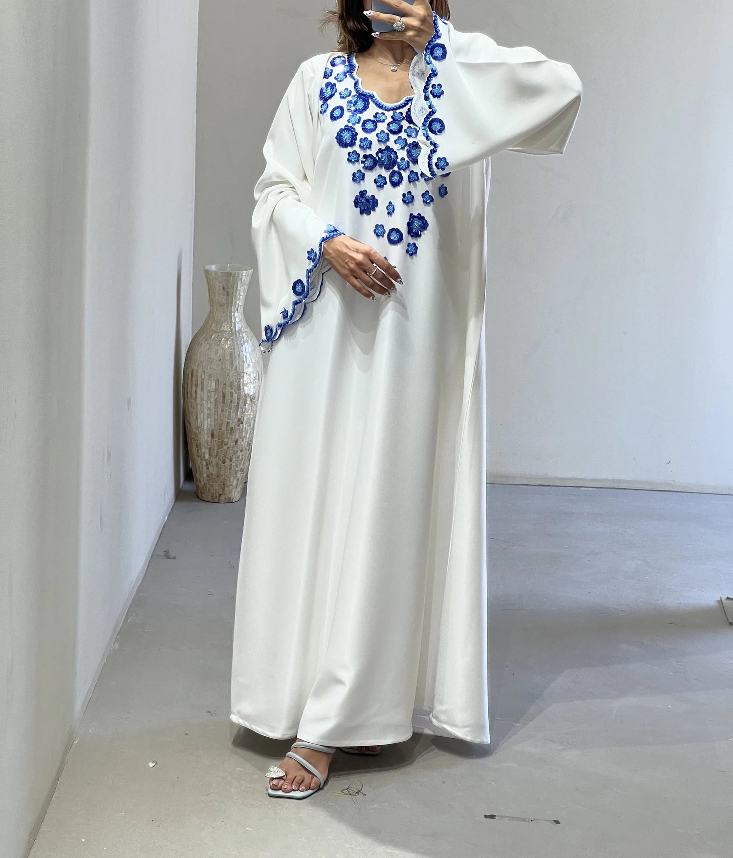 566 - Contessa Collection