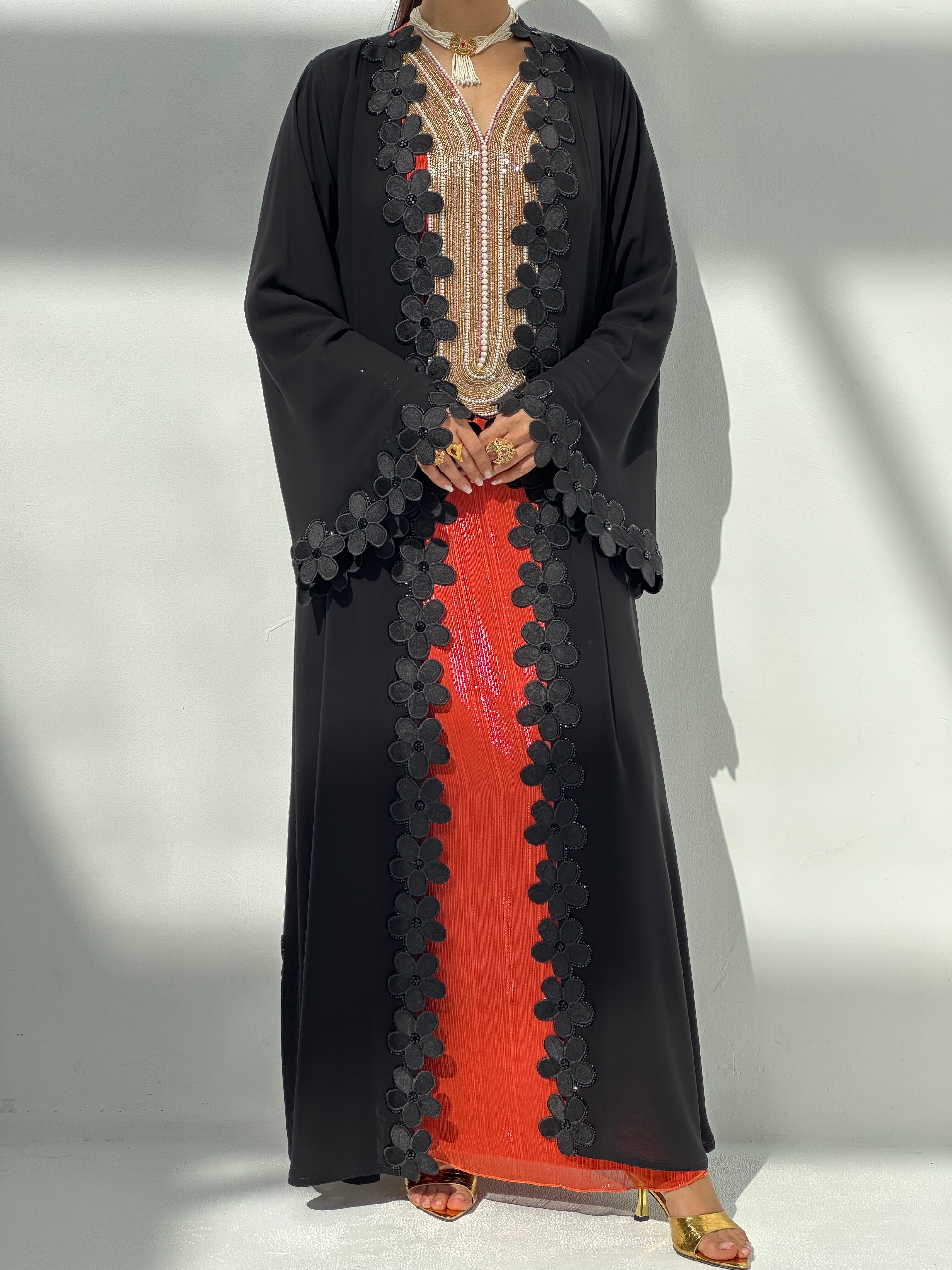 Warda ( Abaya with sheila )