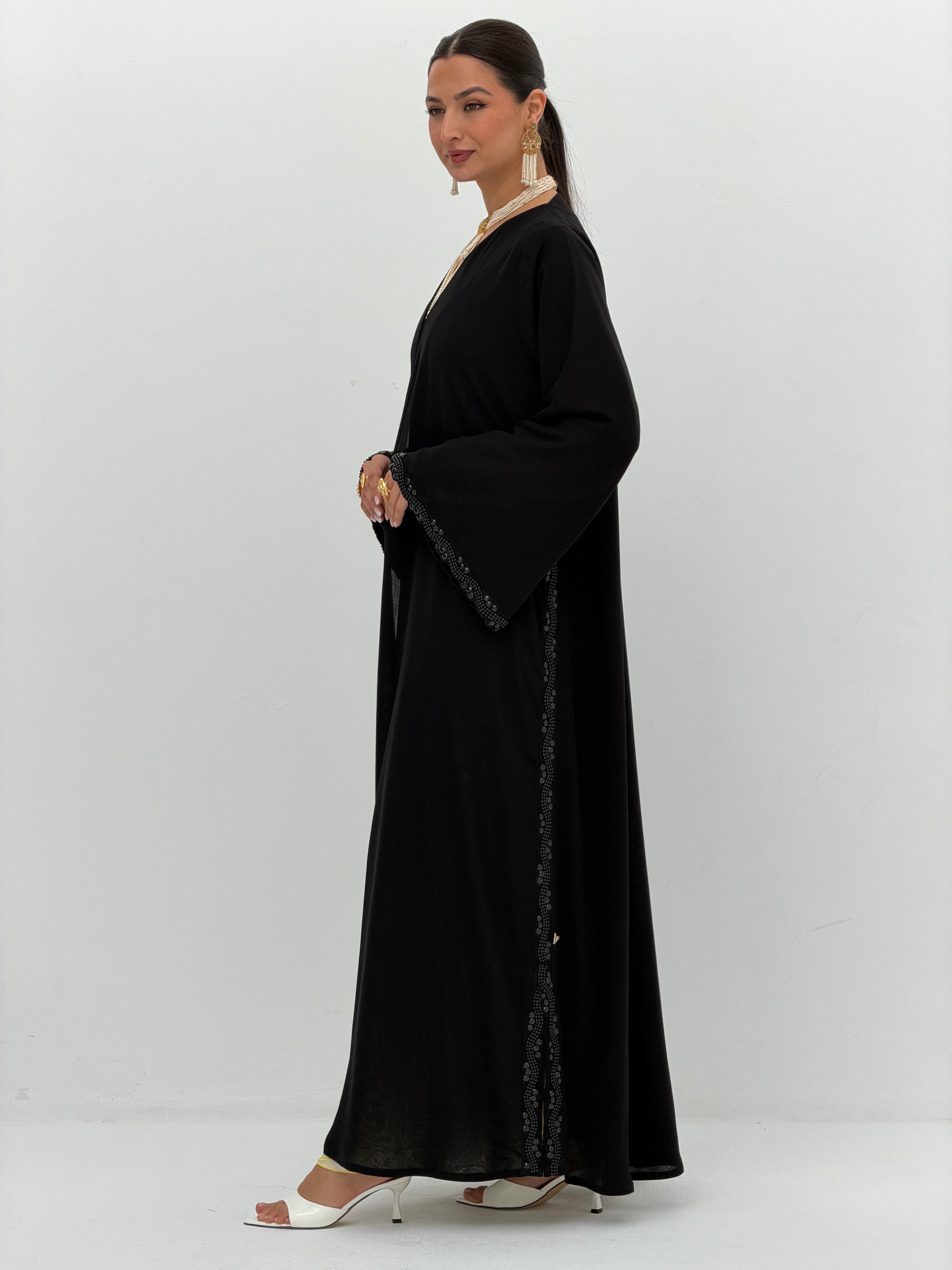 Shila ( Abaya with sheila )