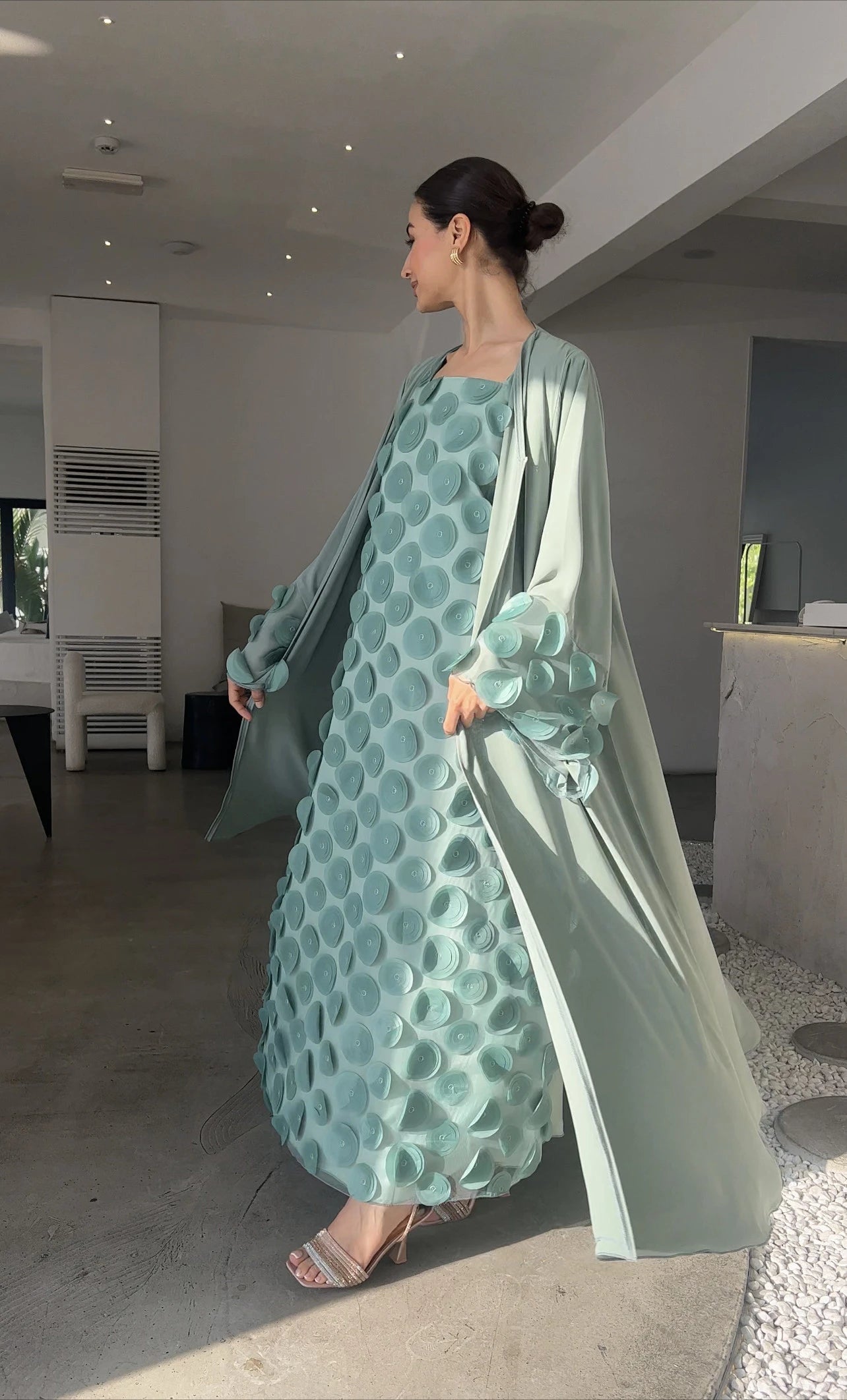 587 - Contessa Collection