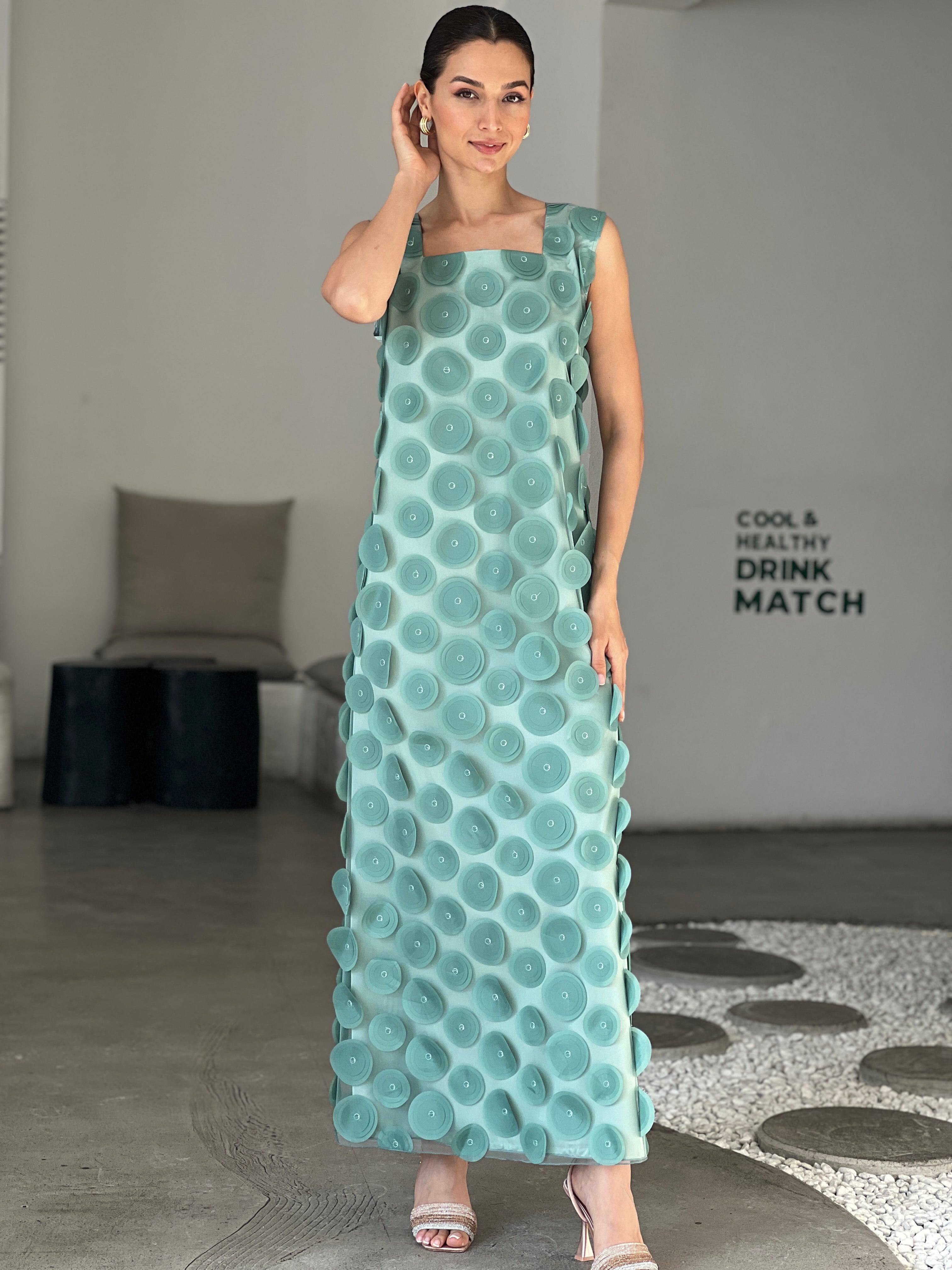 587 - Contessa Collection