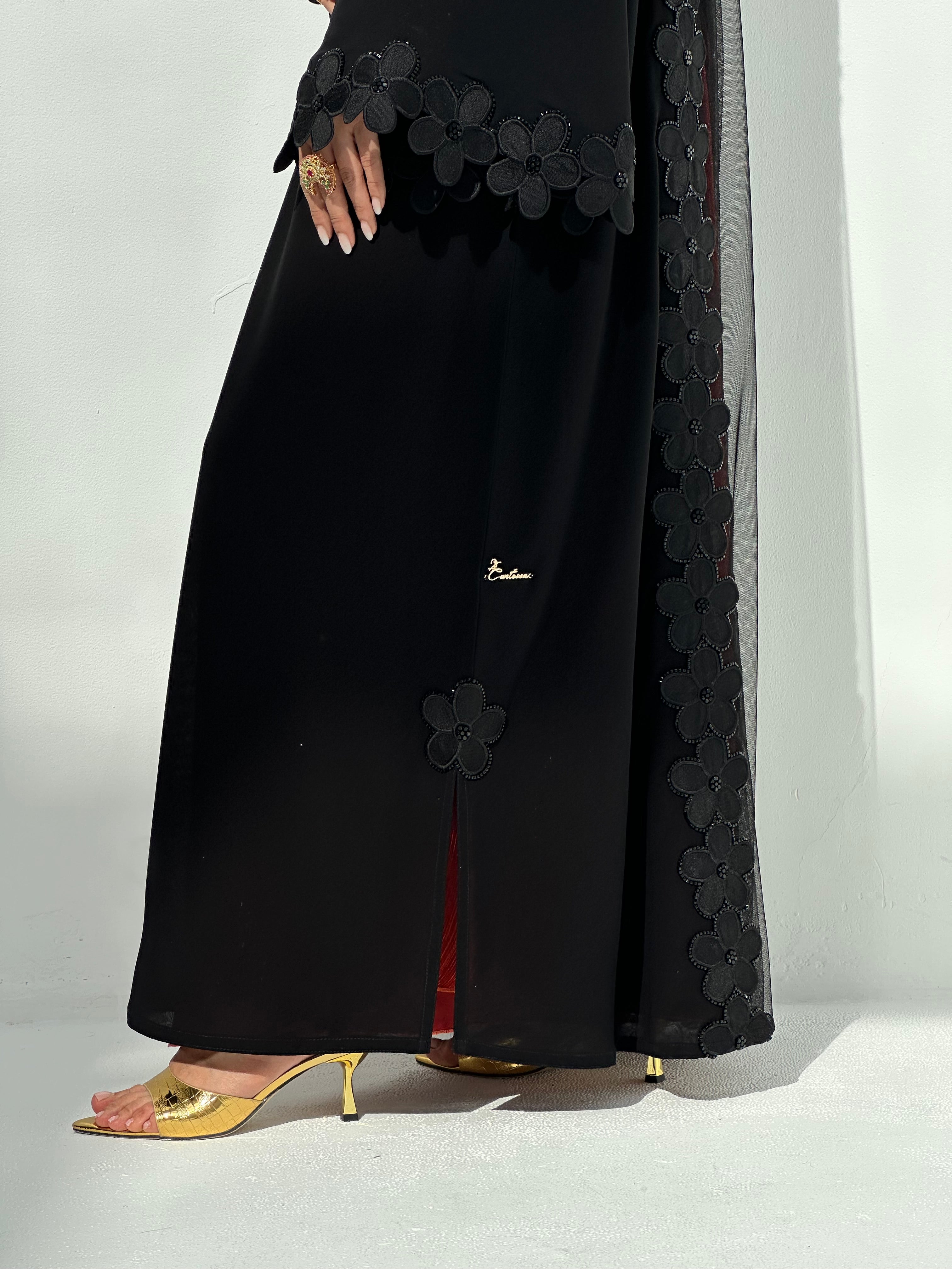 Warda ( Abaya with sheila )