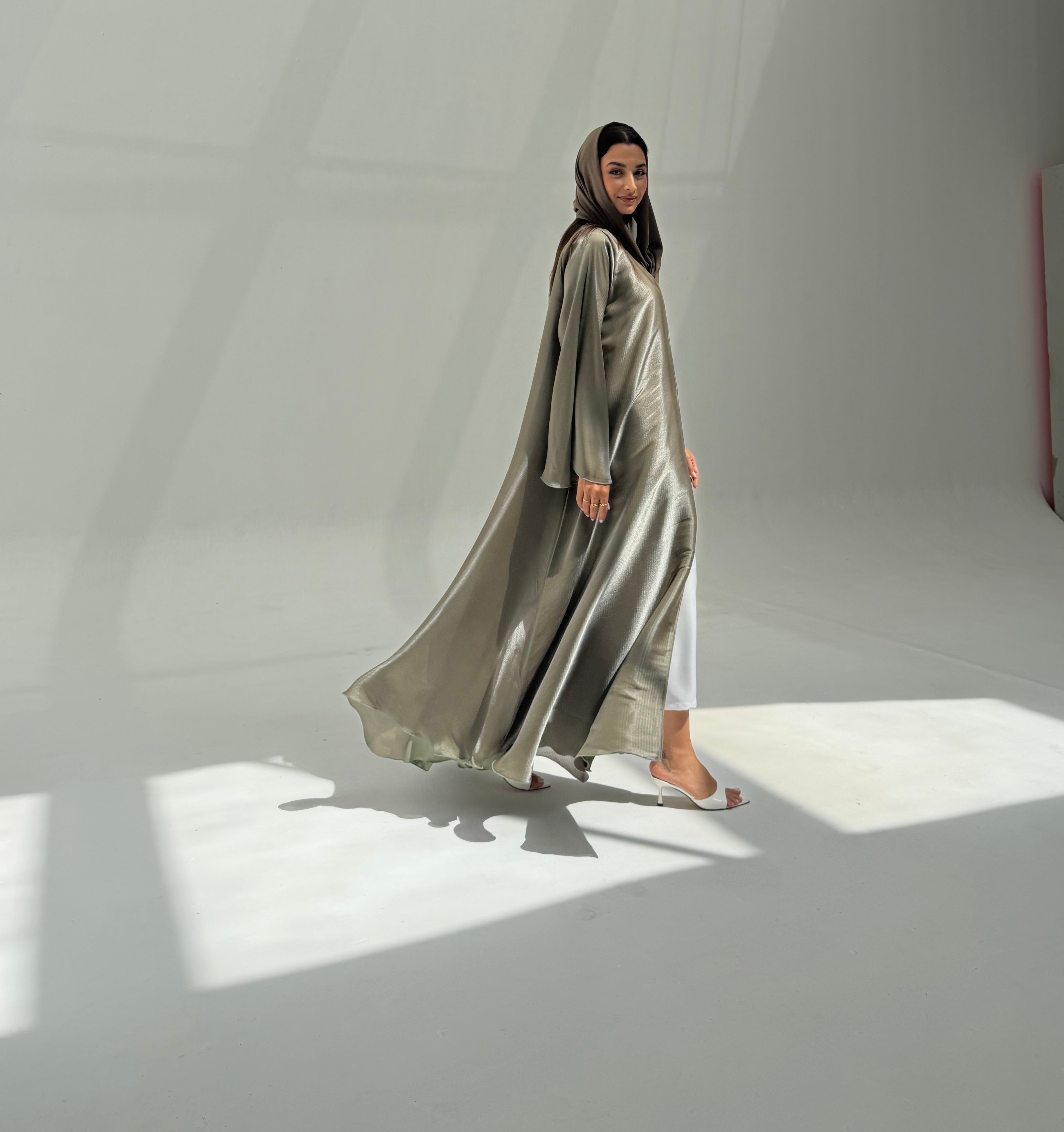 Naseem ( Abaya with Sheila )
