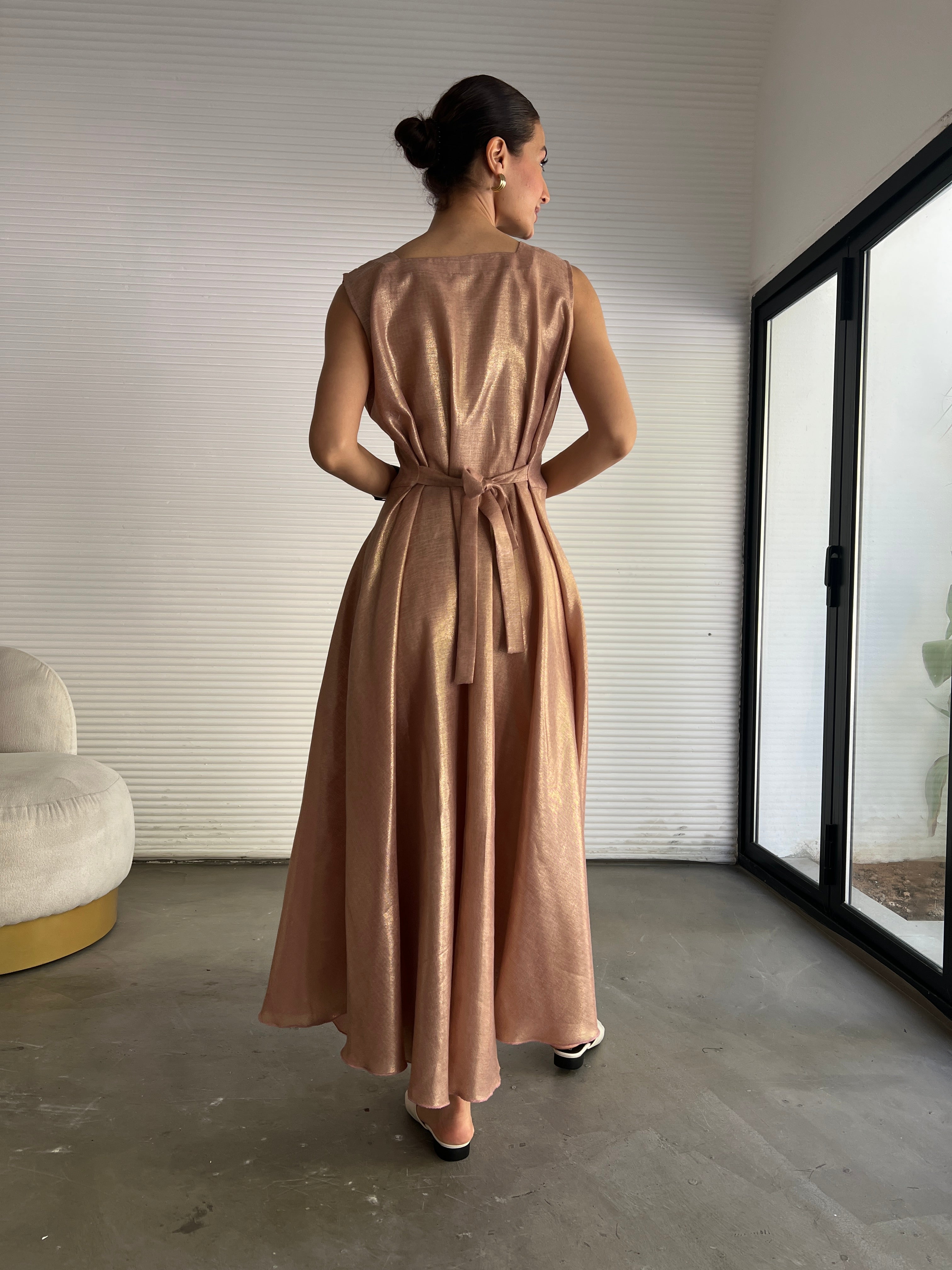 586 Dress & Blouse