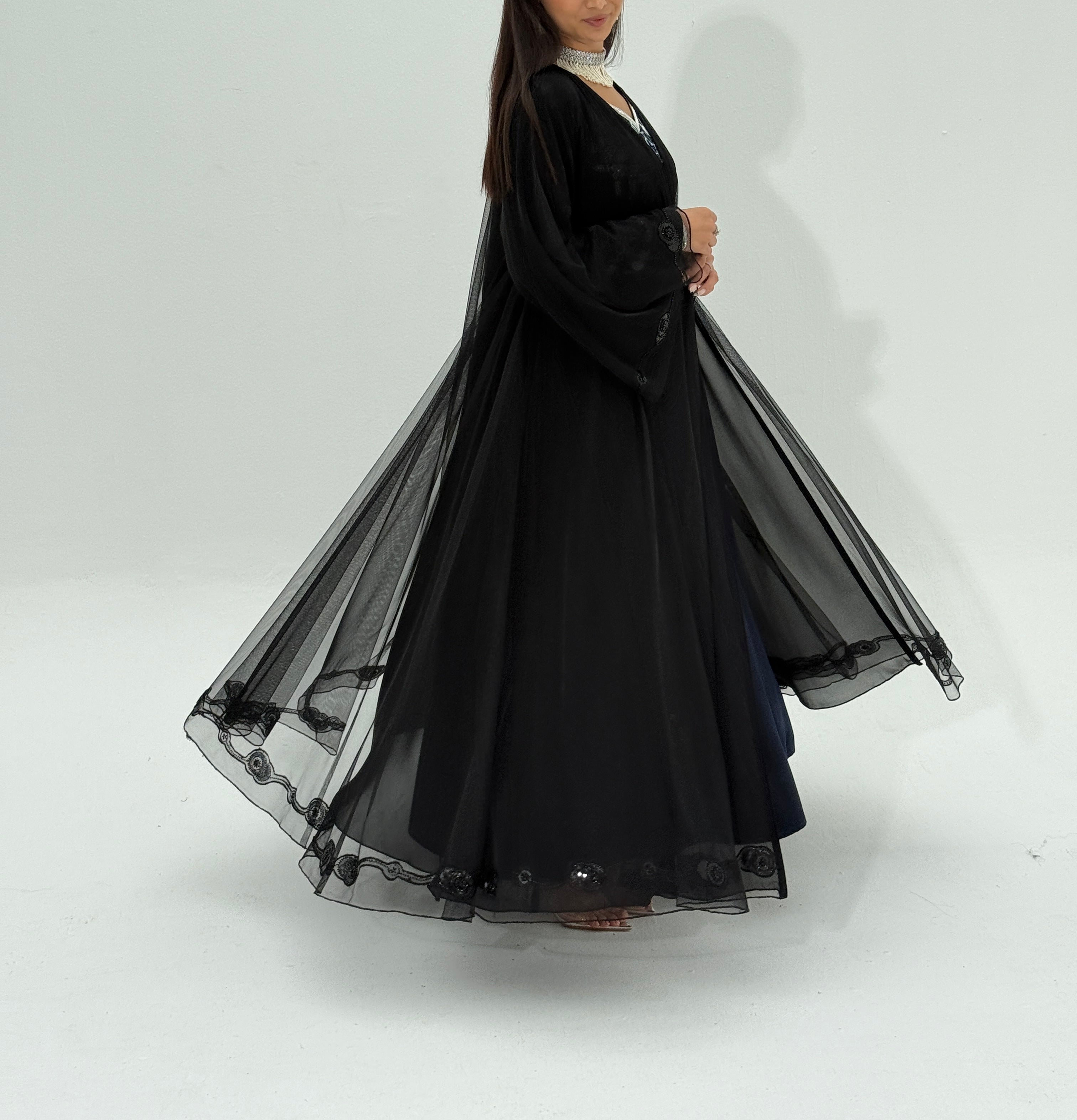 MARYAM ( Abaya with sheila )