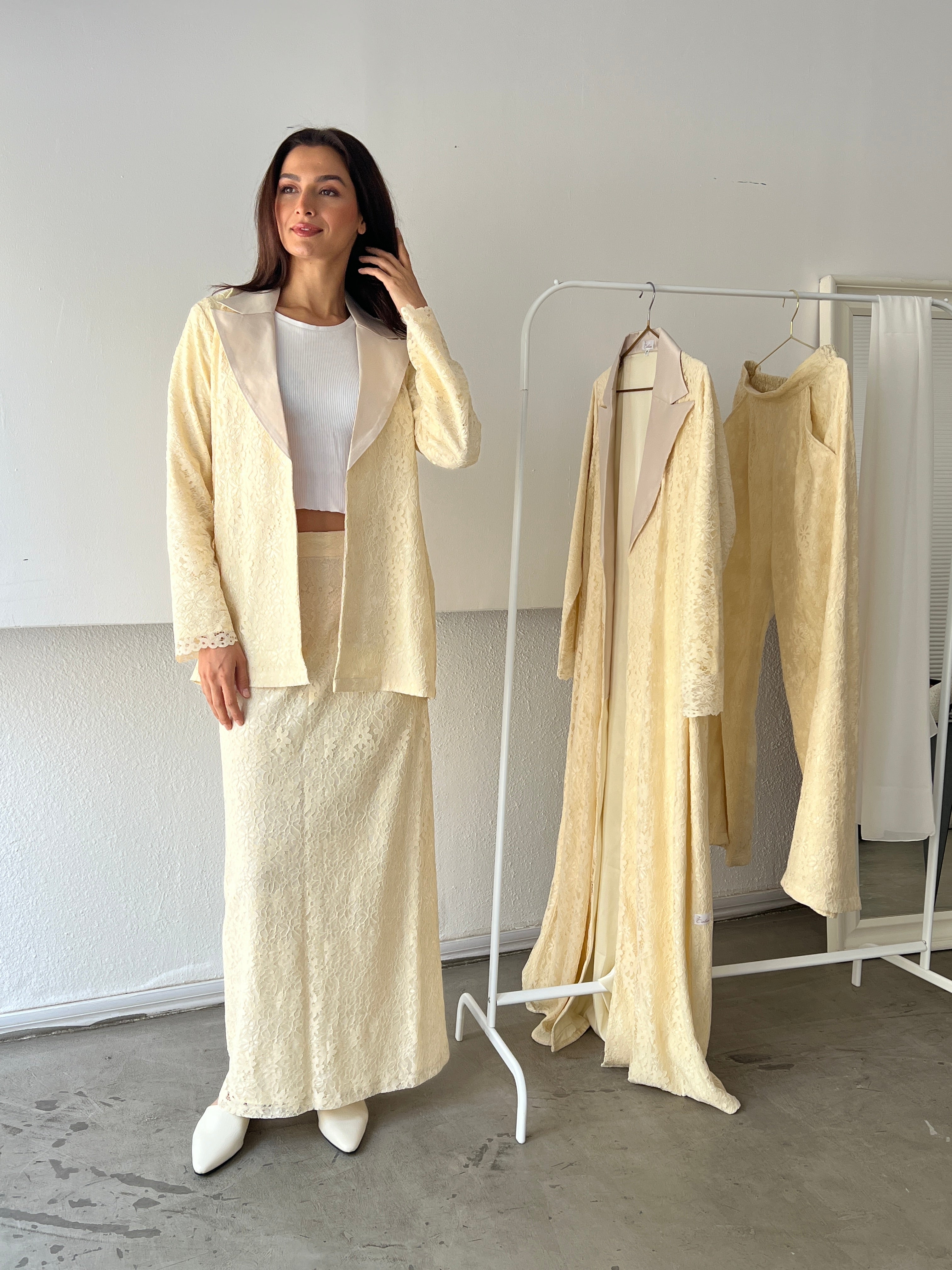 582 Blazer & Skirt