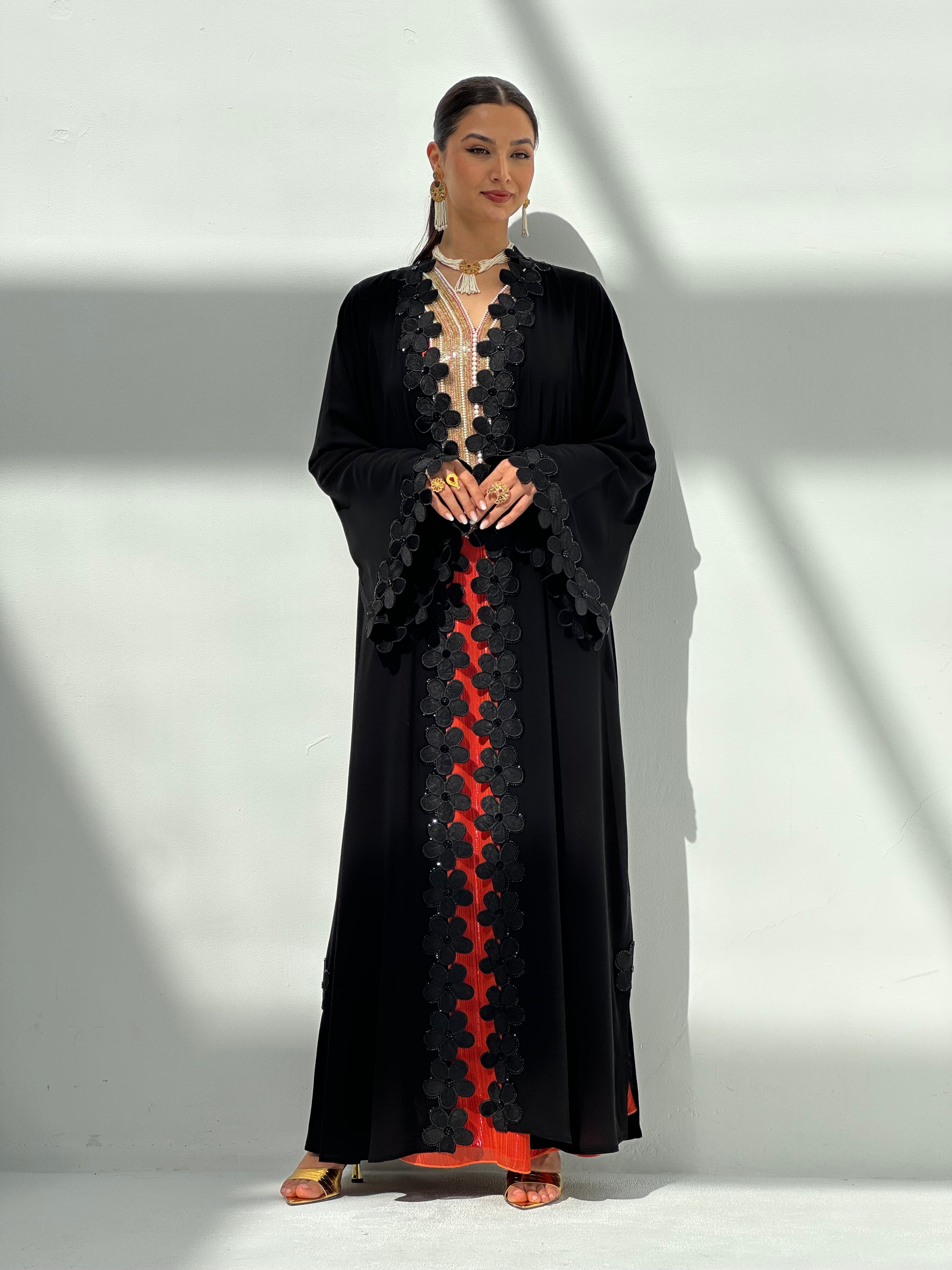 Warda ( Abaya with sheila )