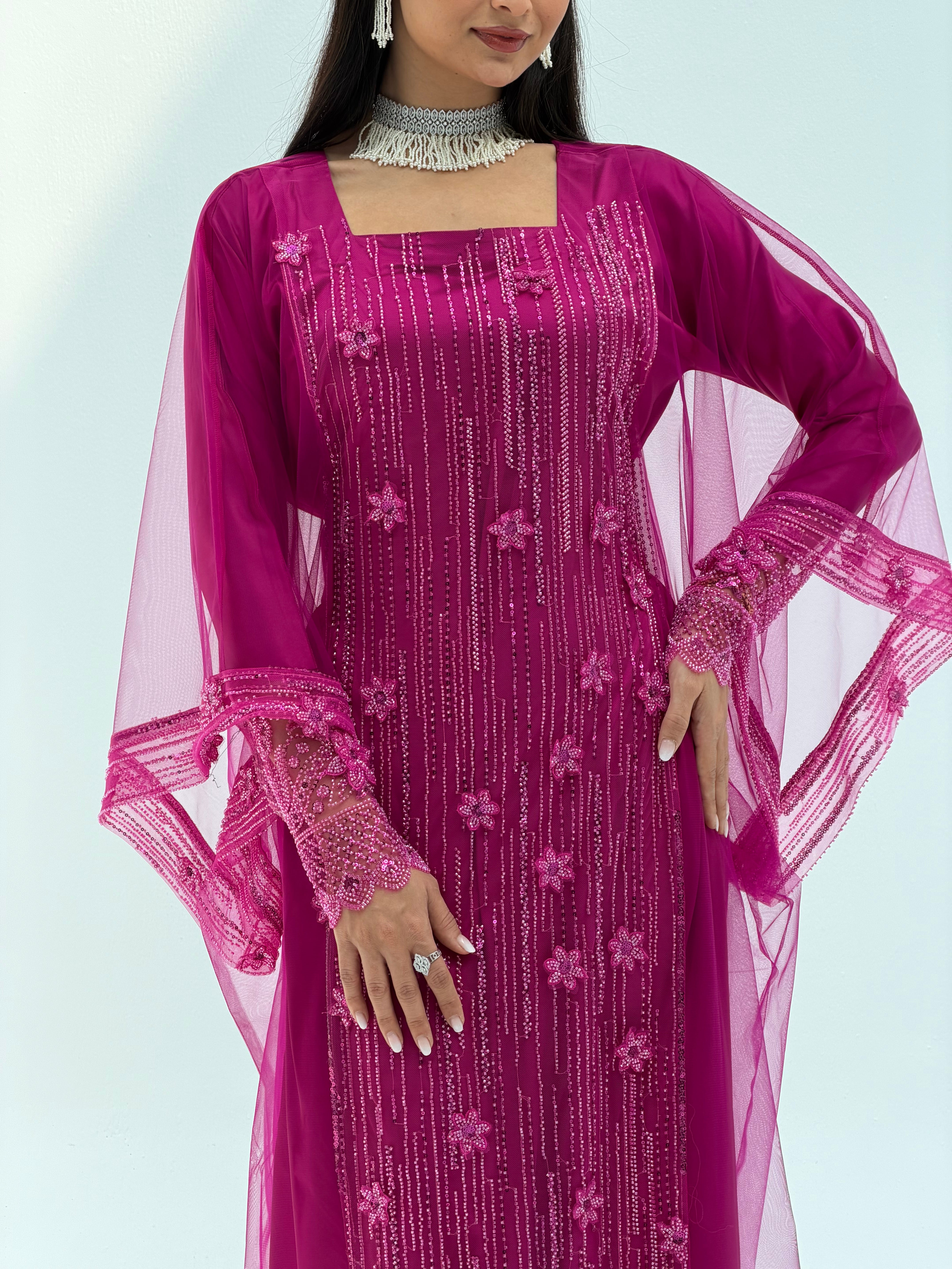 Latifa ( Thob Emarati )