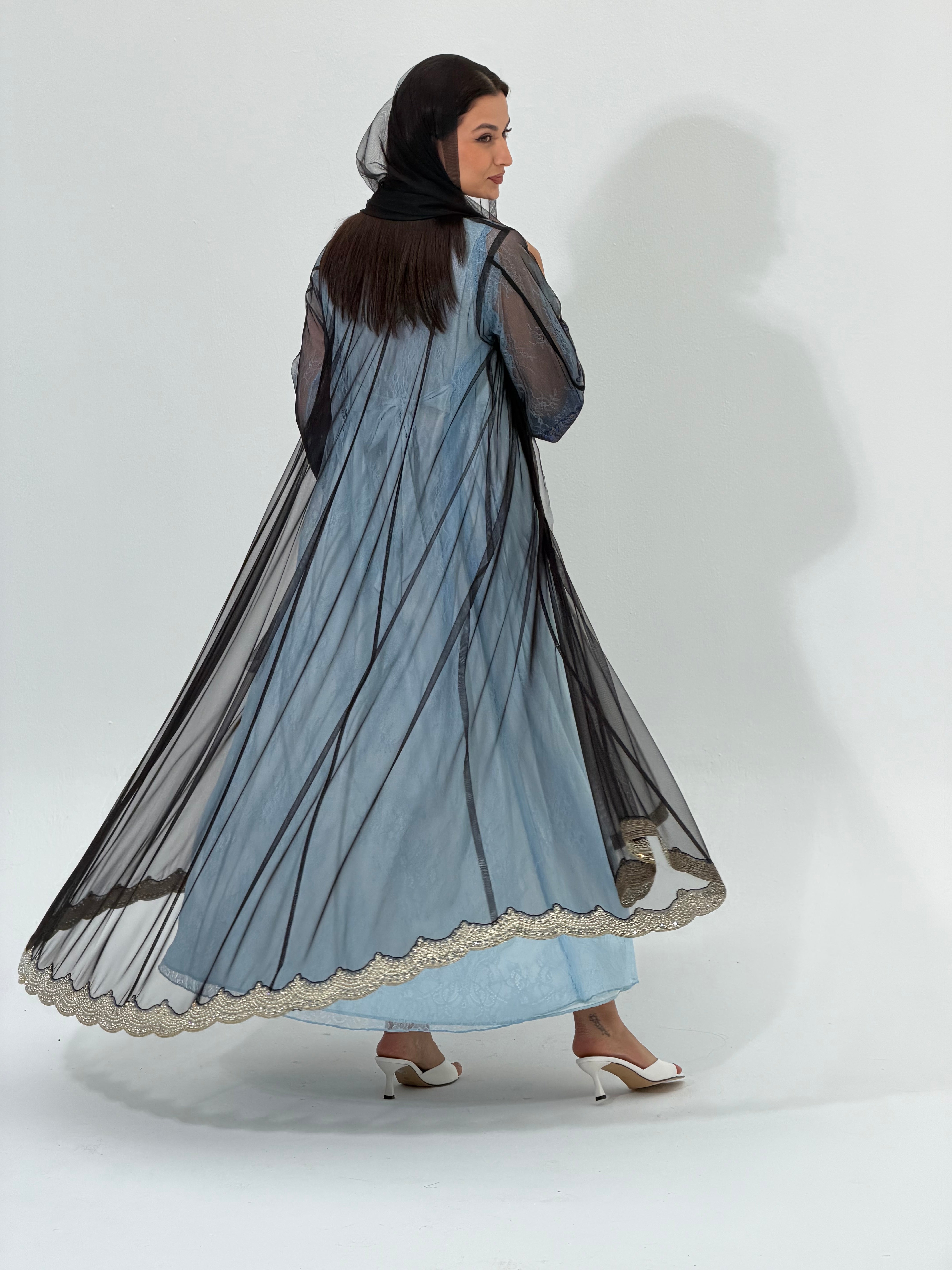 Zari ( Abaya with sheila )