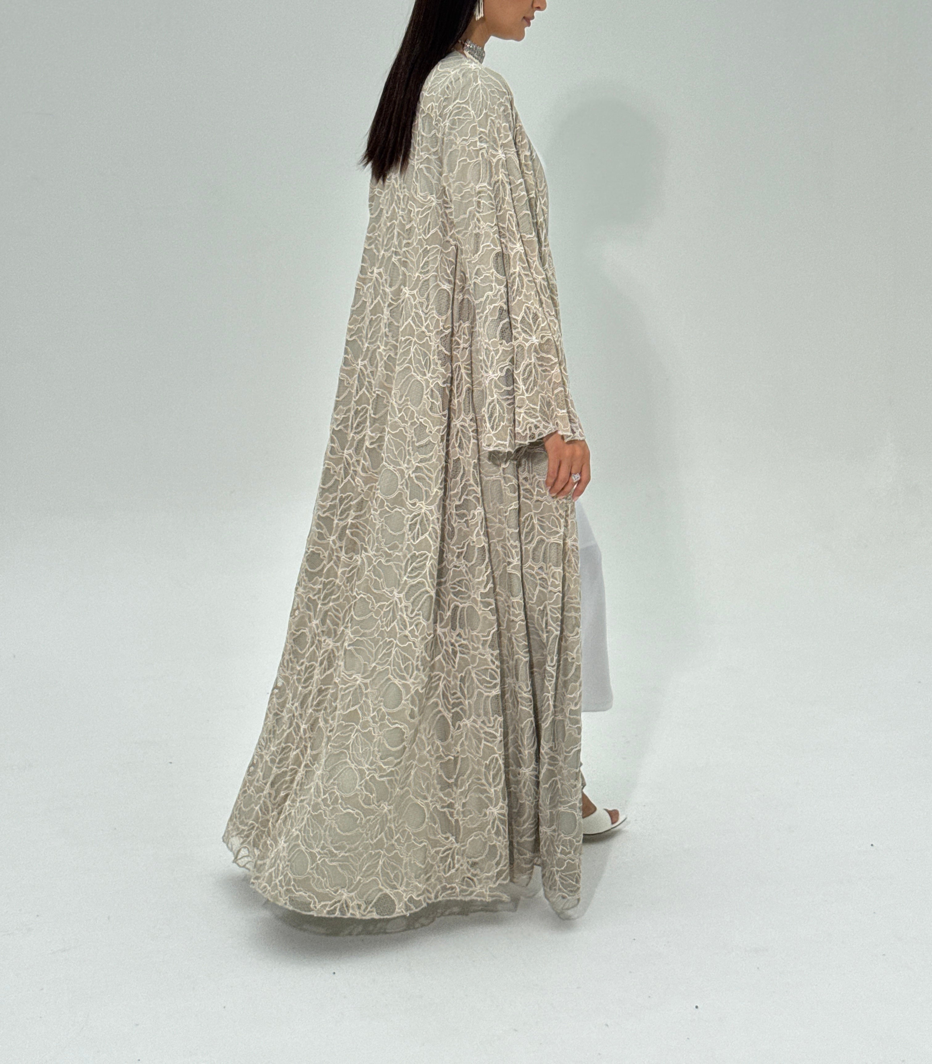 Hooriya ( Abaya with sheila )