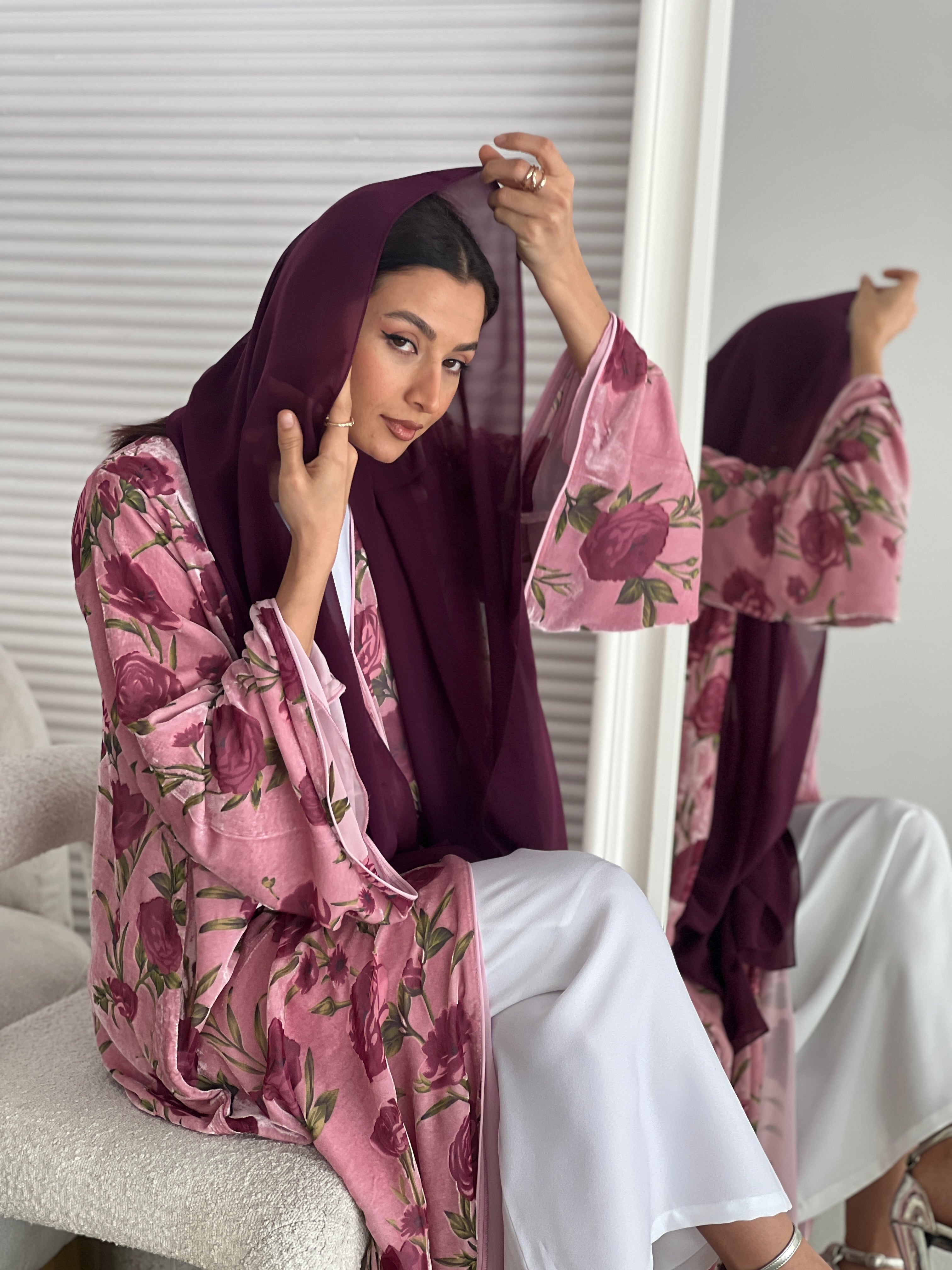 610 Abaya & Sheilla