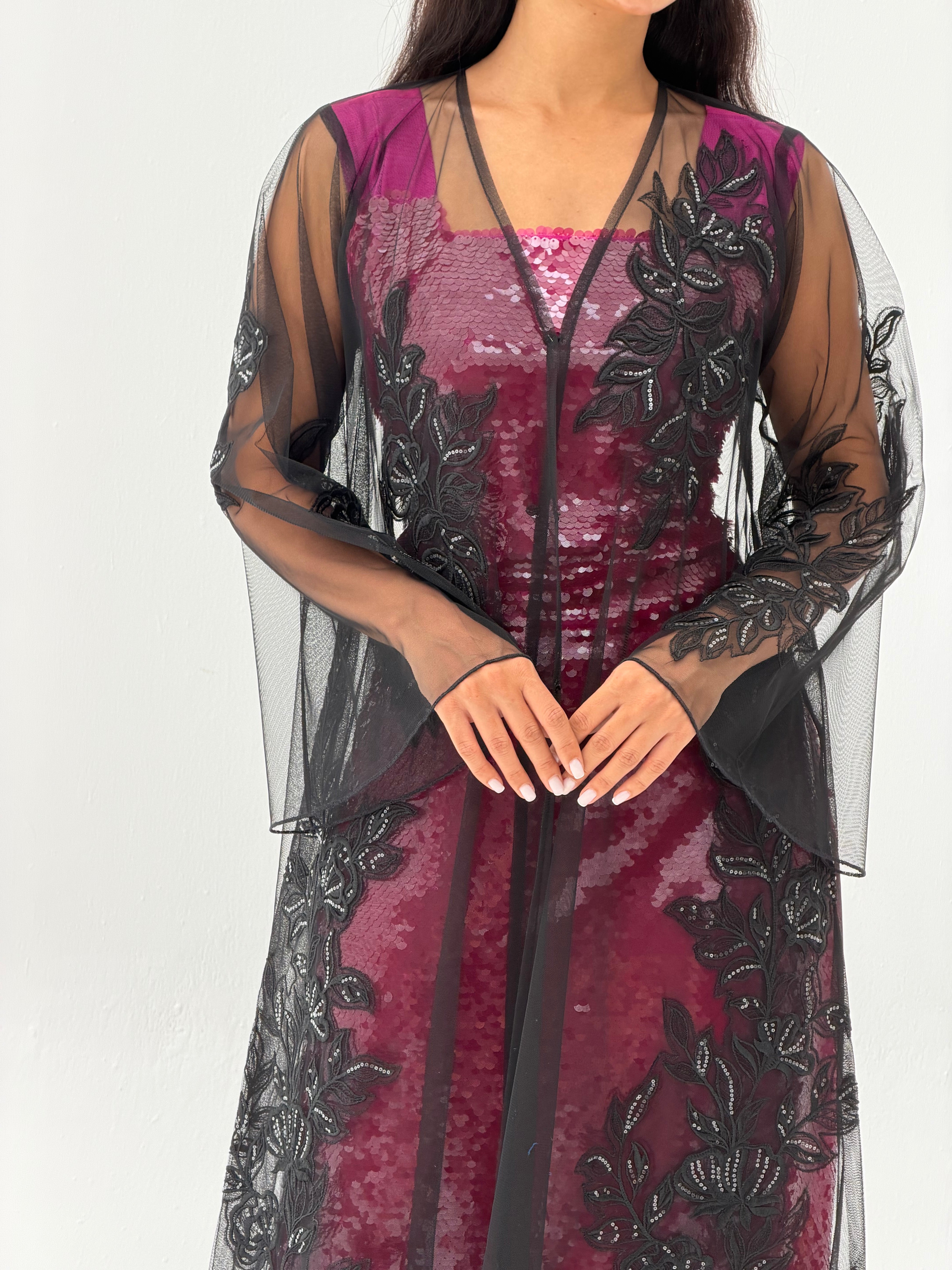 Muneera ( Tule abaya with sheila )