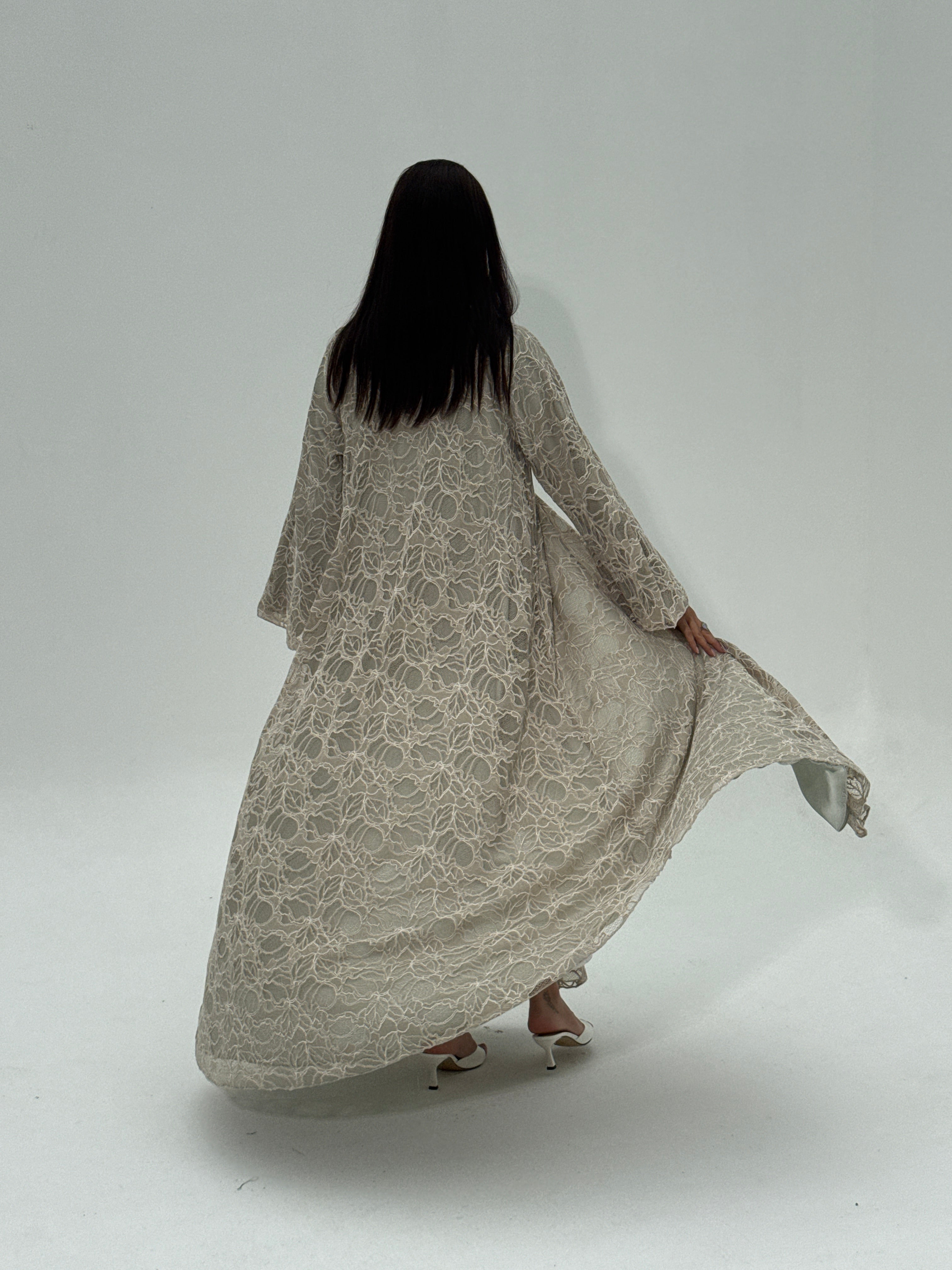 Hooriya ( Abaya with sheila )