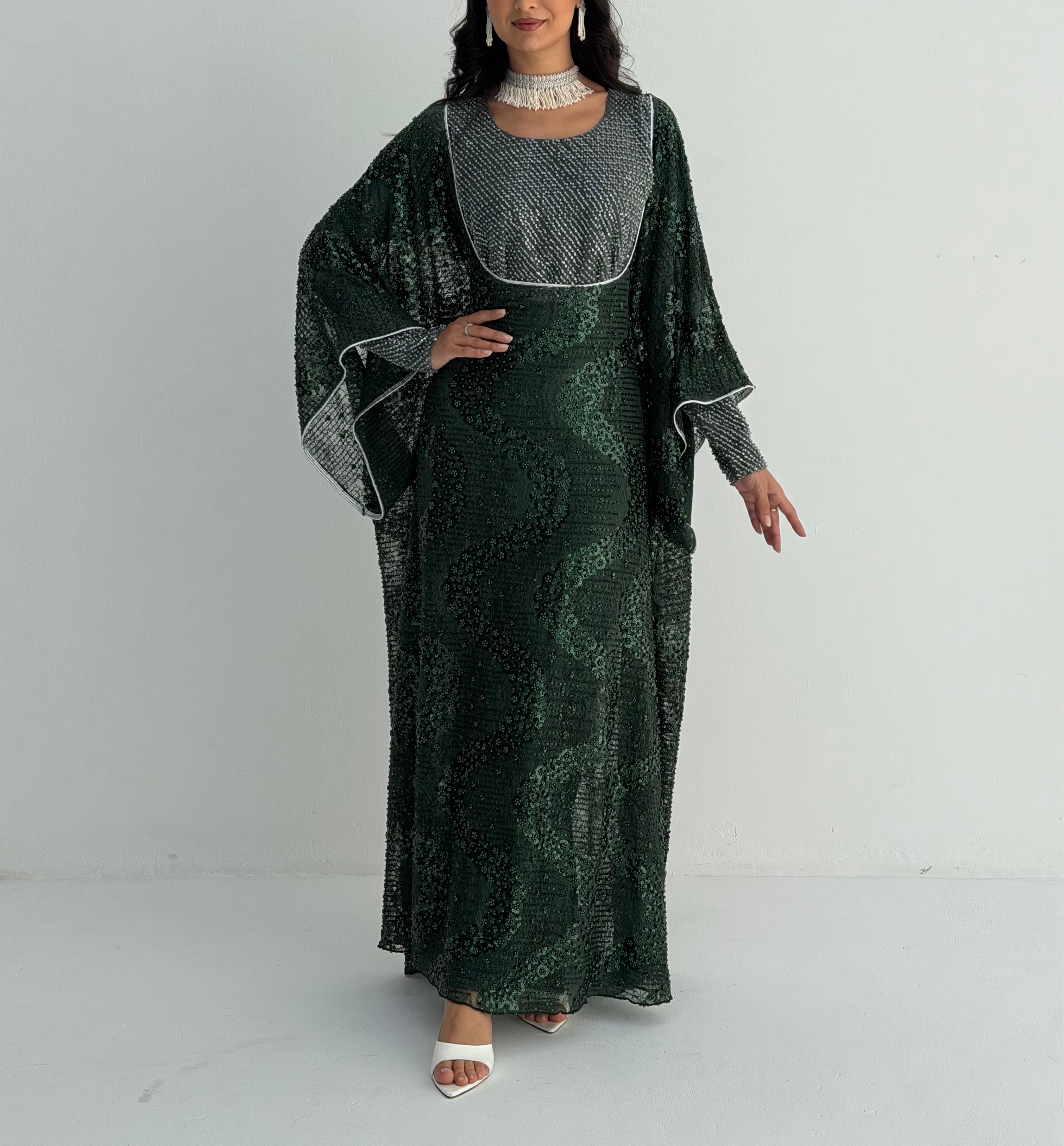 Layaly  Emarati Thob / ثوب اماراتي