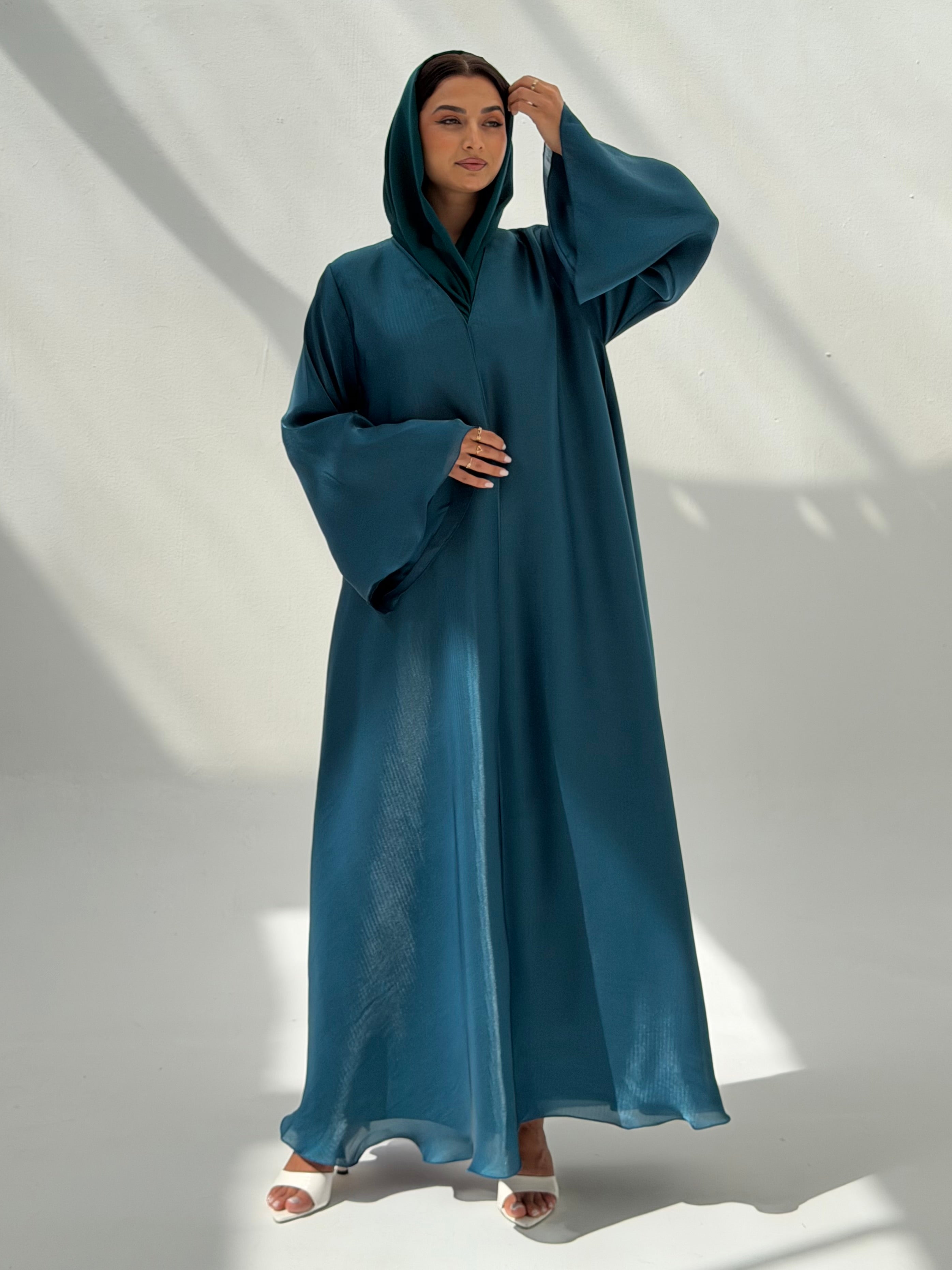 Naseem ( Abaya with Sheila )